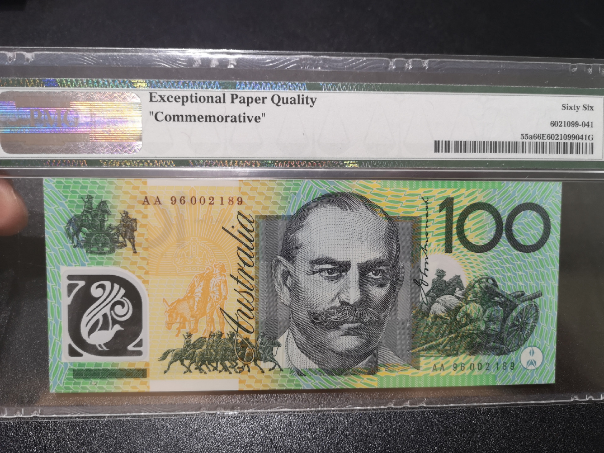 《外钞收藏家》第一百三十五期 1996年澳大利亚100元 PMG66 AA冠 无47 千位号