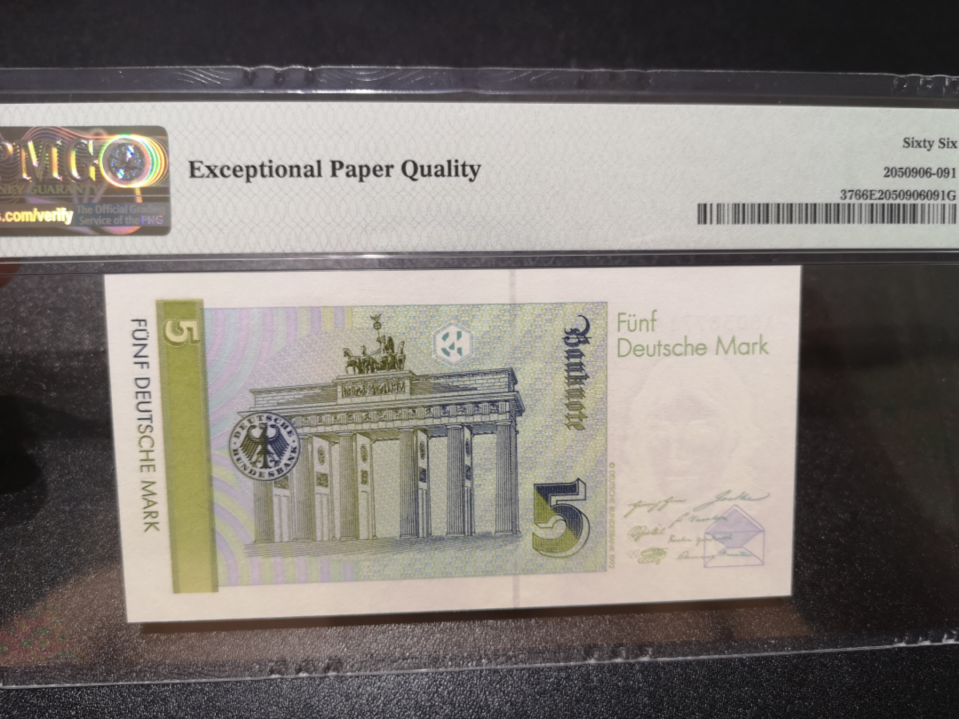 《外钞收藏家》第一百三十五期 1991年德国末版5马克 PMG66 AA冠