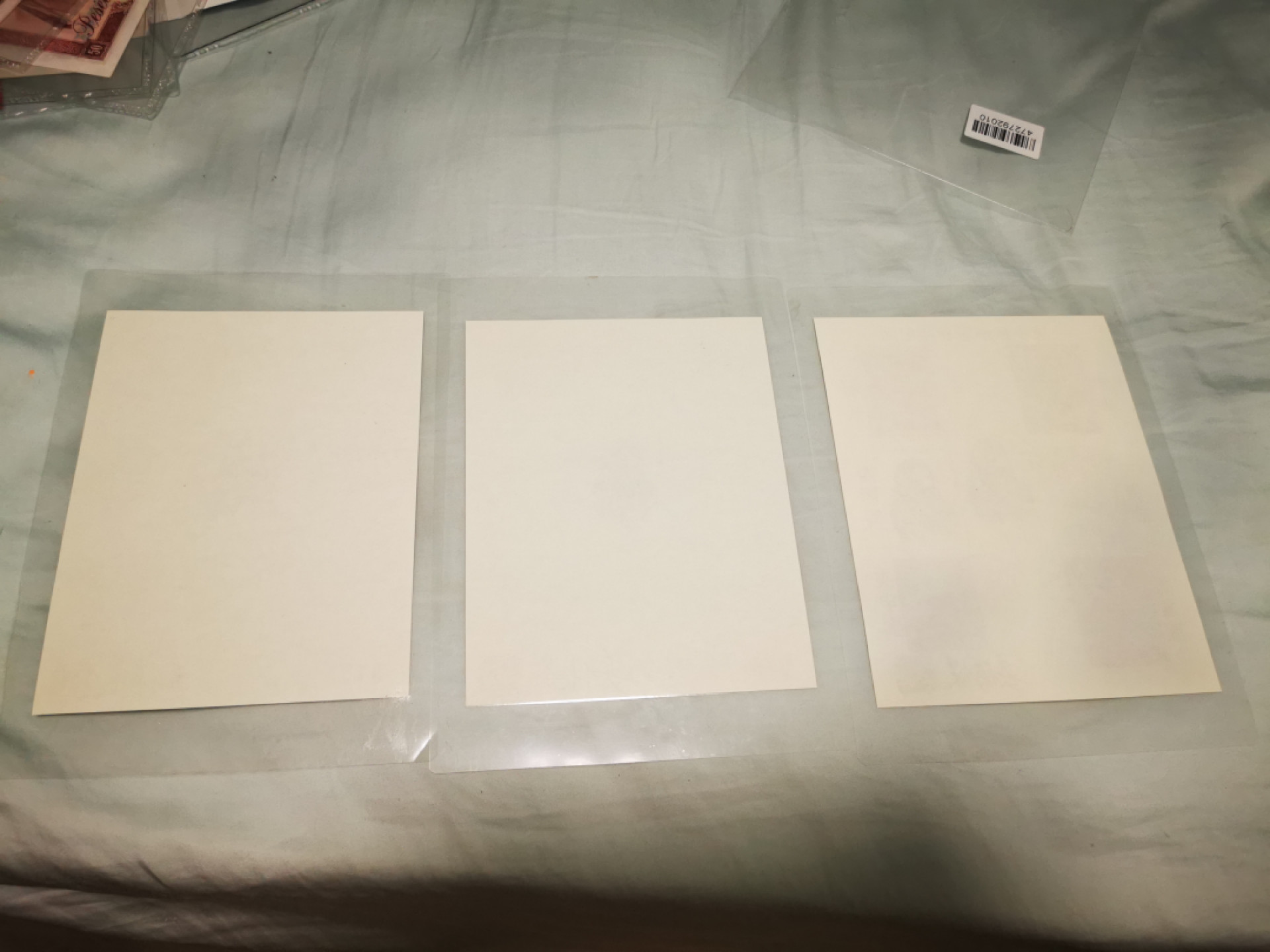 【鲸贝乐淘★自动结拍★叁拍包邮】千字文·第“矫手顿足，悦豫且康”号拍卖 【猴年邮票雕刻版设计样】1983年猴年生肖邮票雕刻版设计样，套印样共3张，塑封带设计师签名，品相如图全新全品