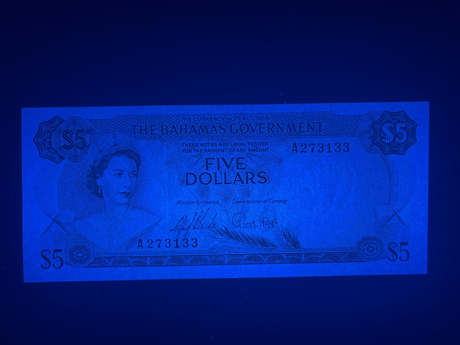 《张总收藏》38期—世界精品 巴哈马5元 UNC A冠 1965年女王