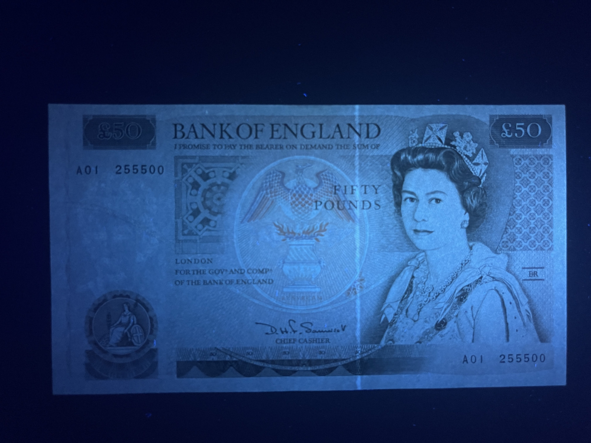 《张总收藏》38期—世界精品 英国50镑 UNC A01冠 D序列无47