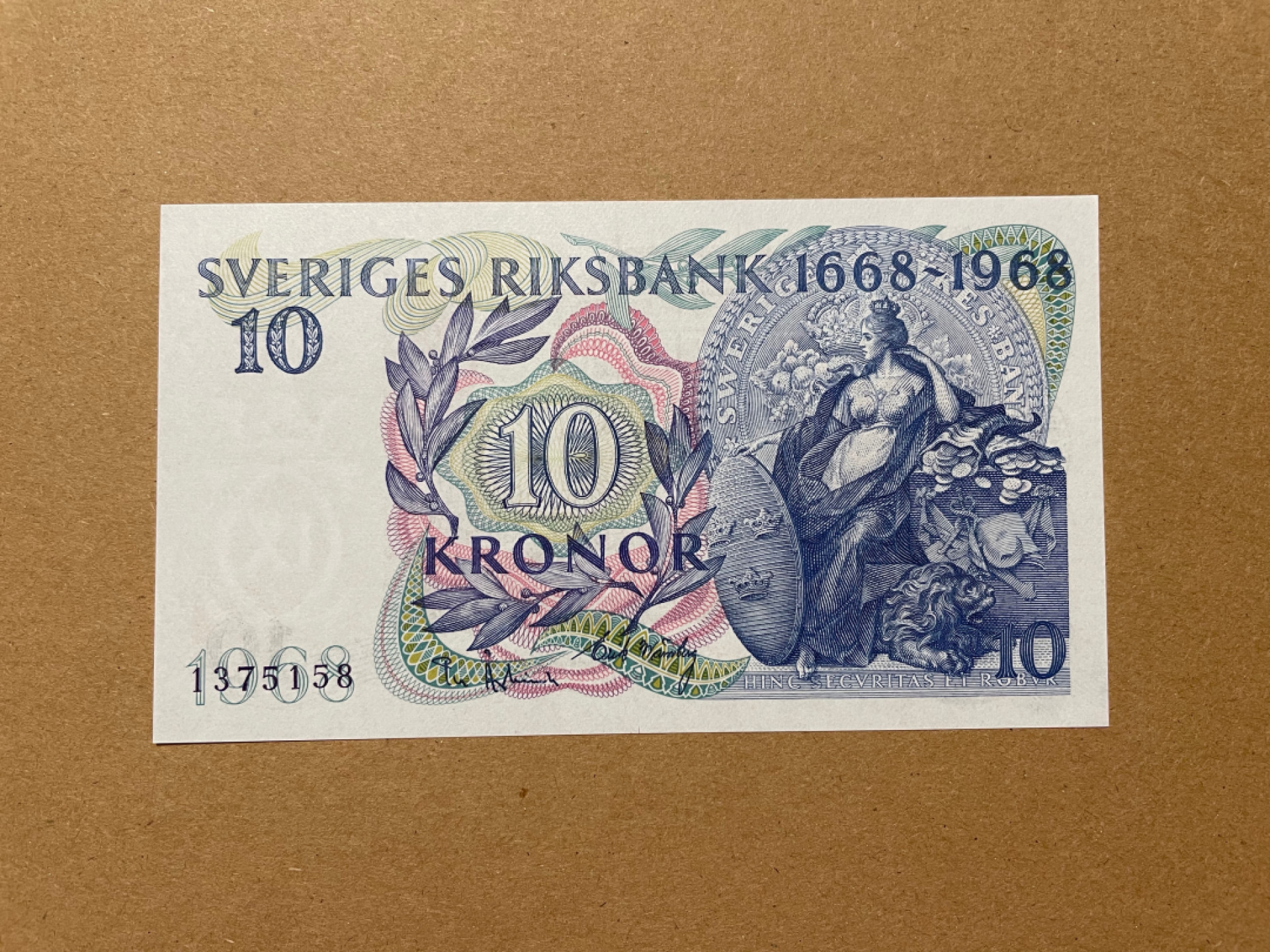 《张总收藏》38期—世界精品 瑞典10克朗 UNC 1968年 《瑞典银行成立300周年》纪念钞