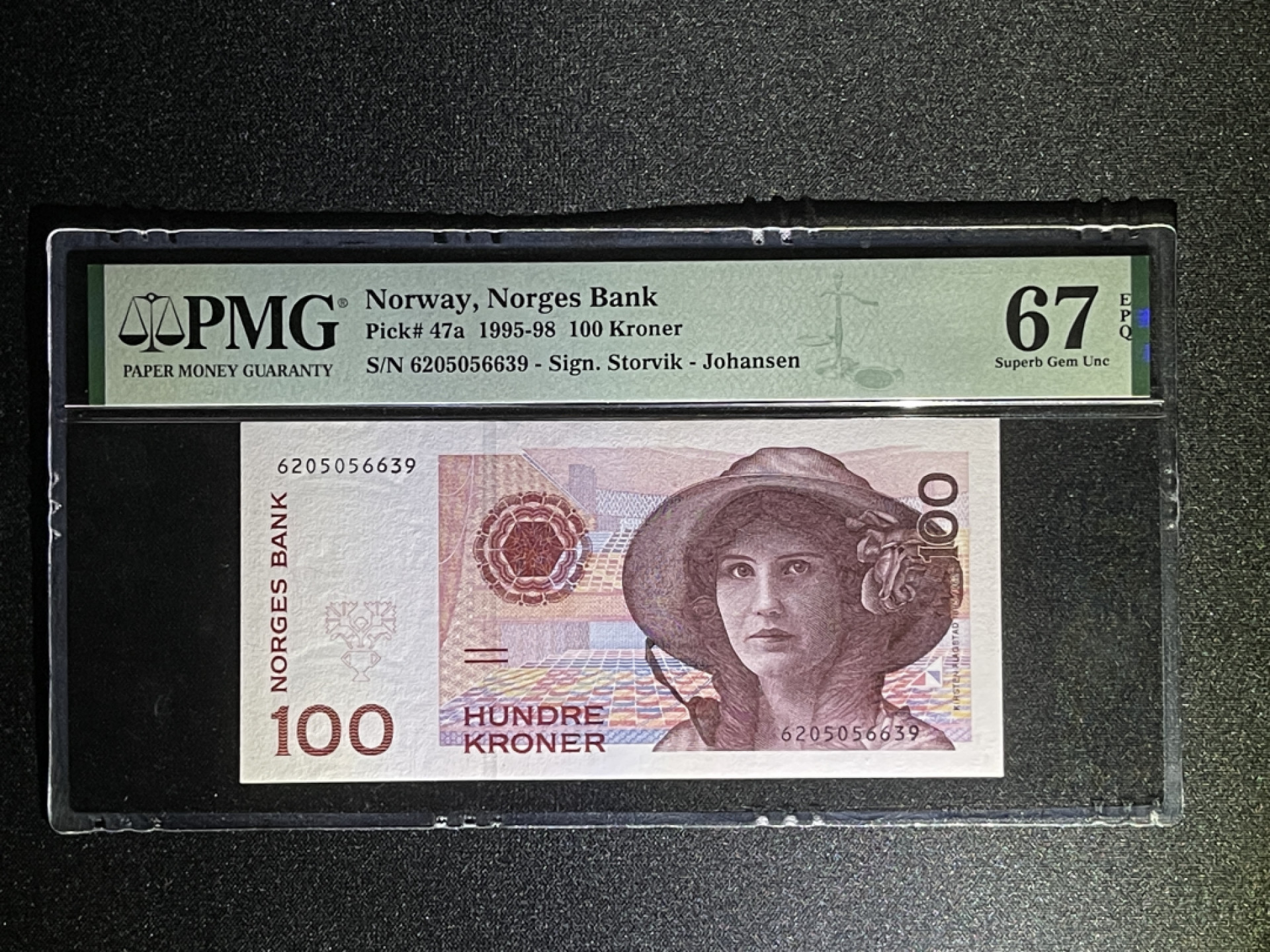 《张总收藏》38期—世界精品 挪威100克朗 PMG67E 初版（无全息）P-47a 无47