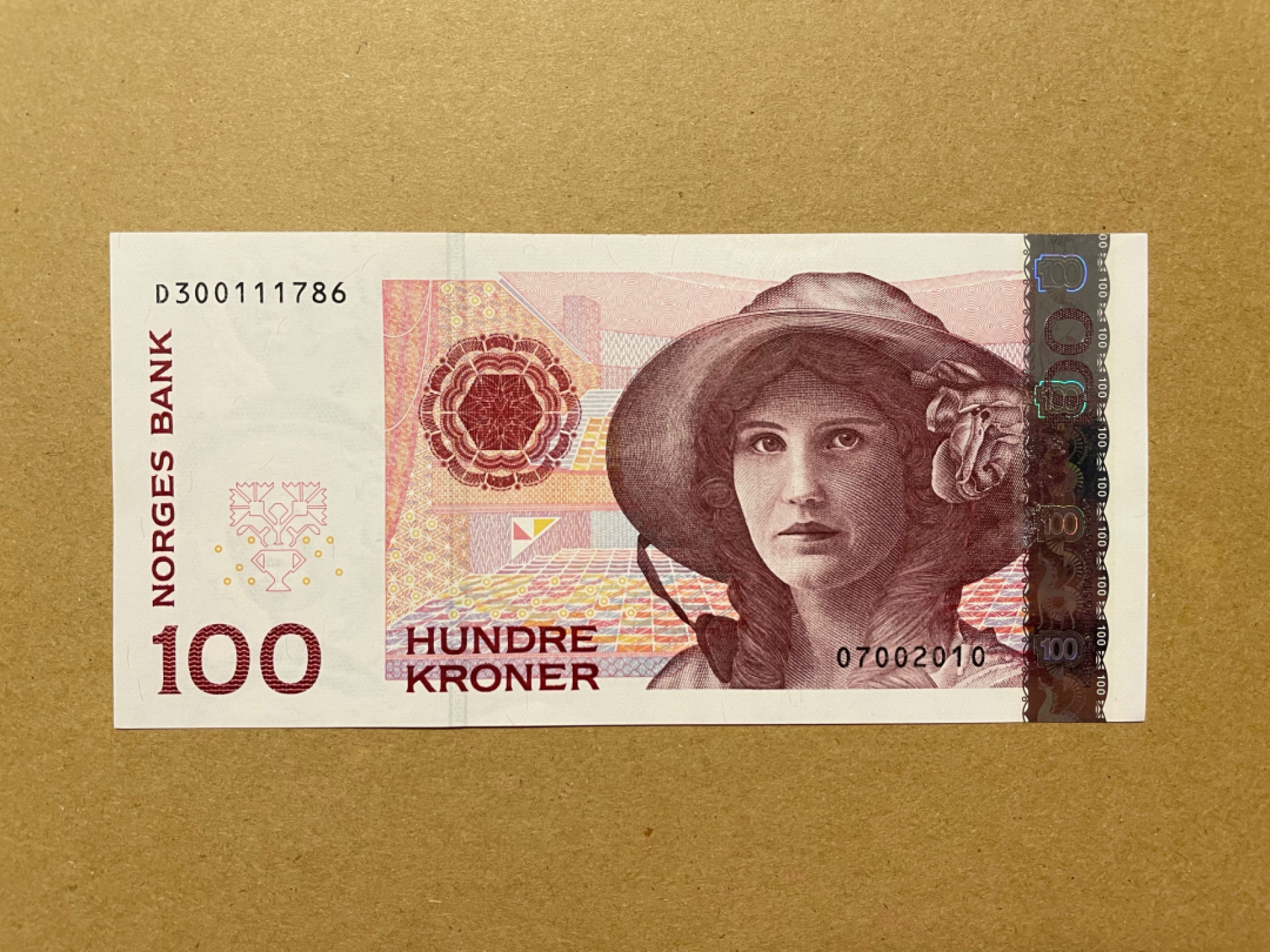 《张总收藏》38期—世界精品 挪威100克朗 UNC 2010年