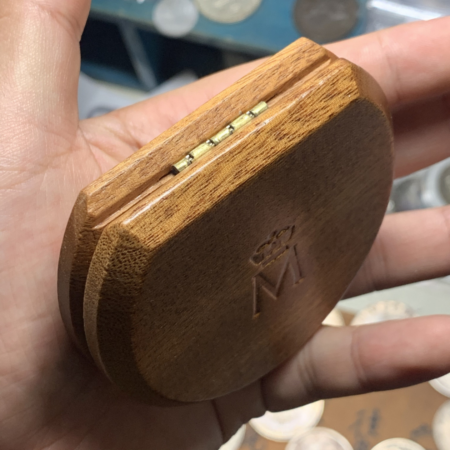 《竞宝斋》钱币微拍-第9场（不限金额顺丰包邮） 西班牙 2000年 盲人赛跑 1000比塞塔 精制银币 原木盒证书