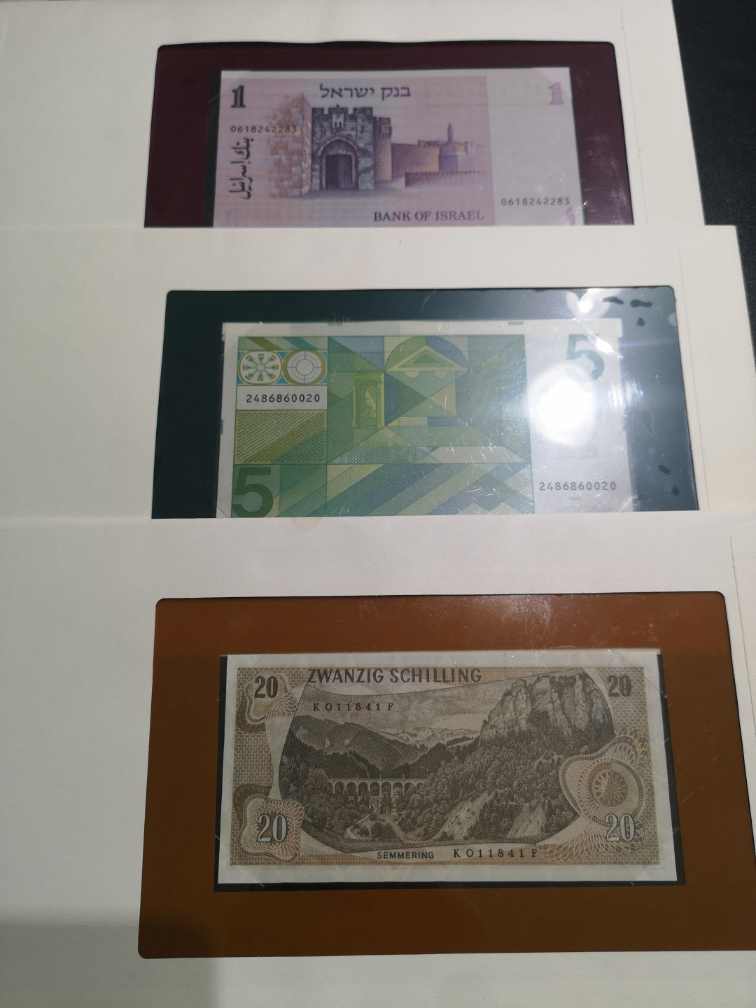 《外钞收藏家》第一百三十六期（本期100件） 三张邮币封 一起拍 如图