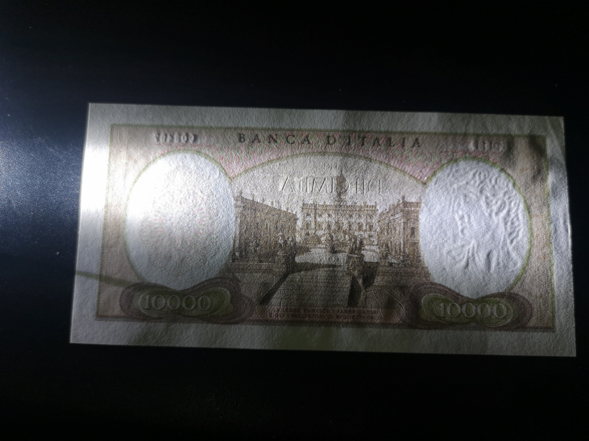 《外钞收藏家》第一百三十六期（本期100件） 1962年意大利10000 米开朗基罗 全新UNC