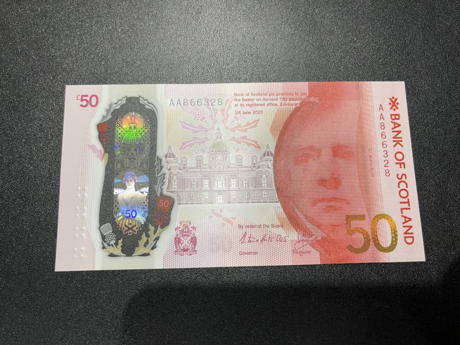 《外钞收藏家》第一百三十六期（本期100件） 2020年苏格兰50镑 AA冠 无47 尾8 全新UNC