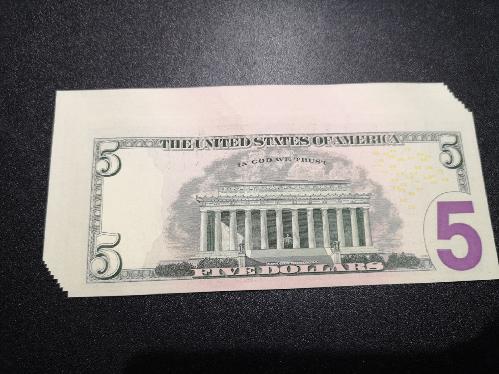 《外钞收藏家》第一百三十六期（本期100件） 2013年彩版5美元 豹子号10连 全新UNC 