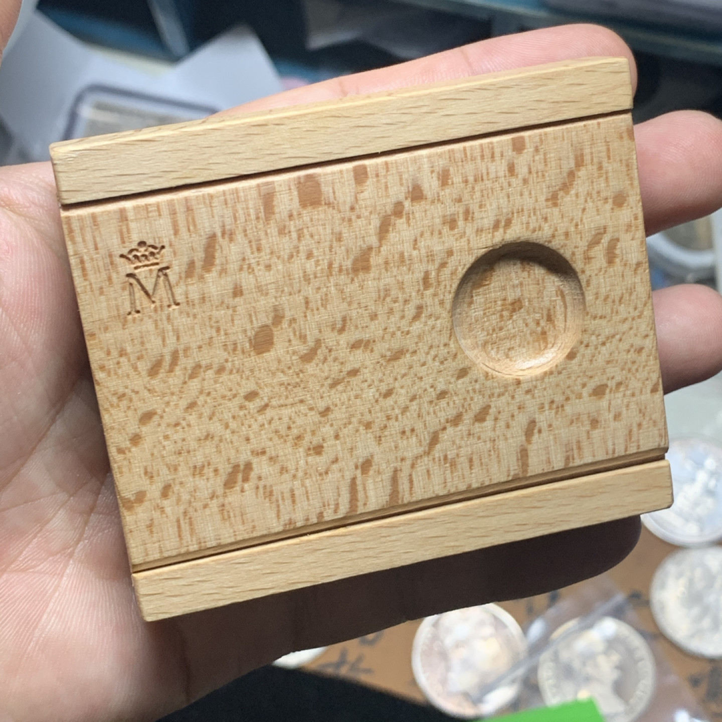 《竞宝斋》钱币微拍-第9场（不限金额顺丰包邮） 西班牙 1998年 发现委内瑞拉纪念 3欧元 银币 原木盒证书 非常稀少