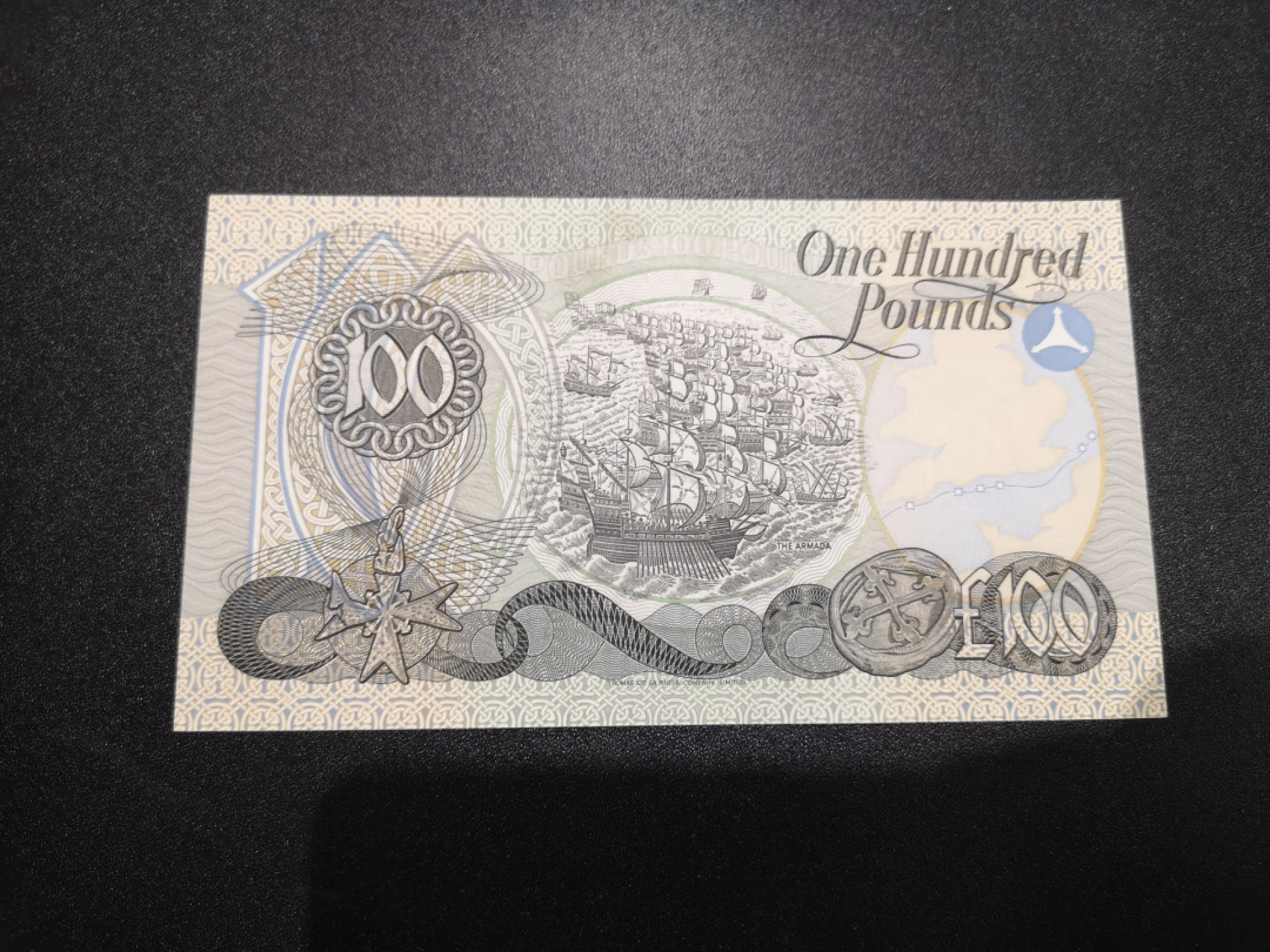 《外钞收藏家》第一百三十六期（本期100件） 1988年爱尔兰联合银行 100镑 全新UNC