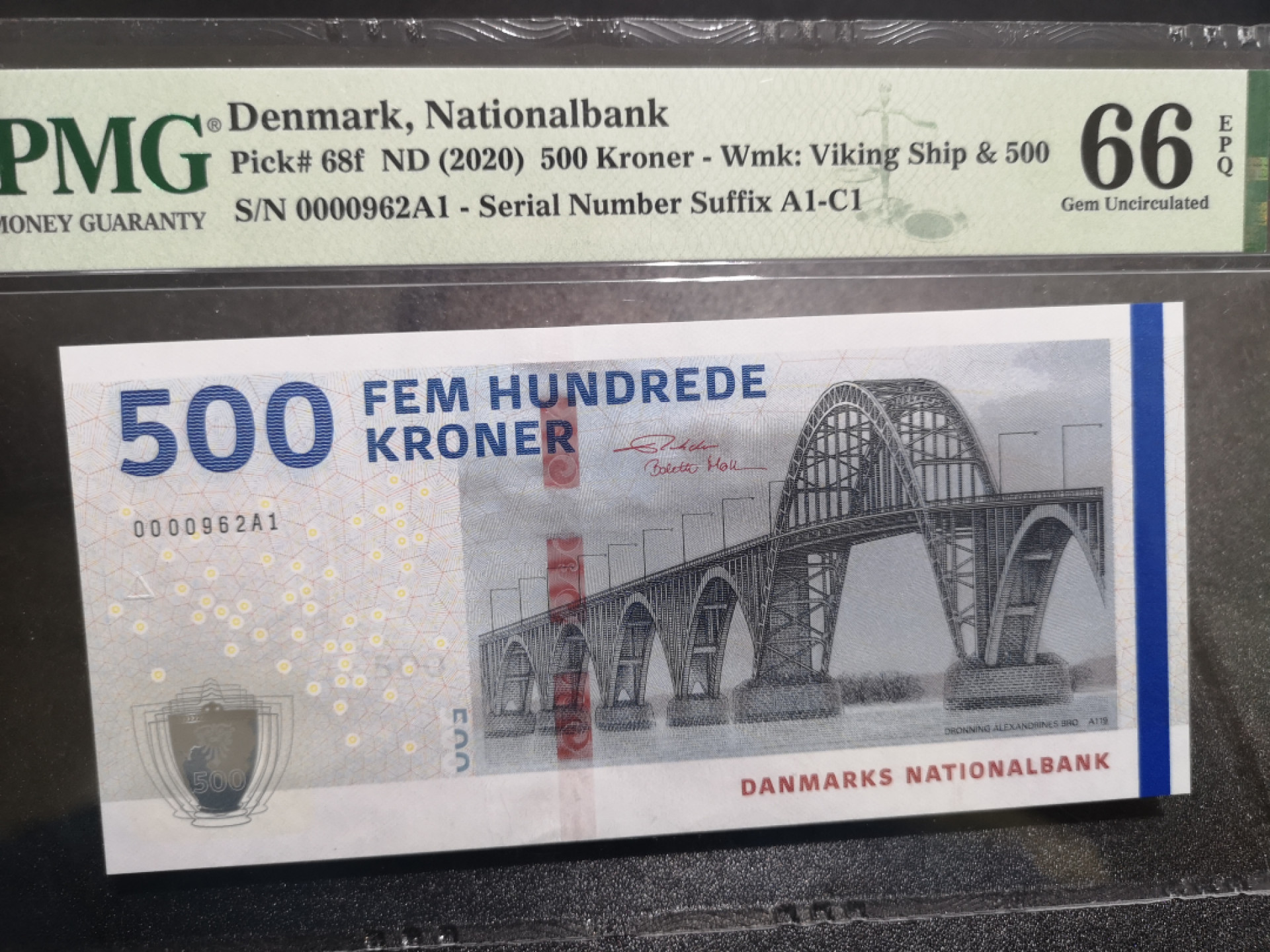 《外钞收藏家》第一百三十六期（本期100件） 2020年丹麦桥版500克朗 962号百位号 PMG66