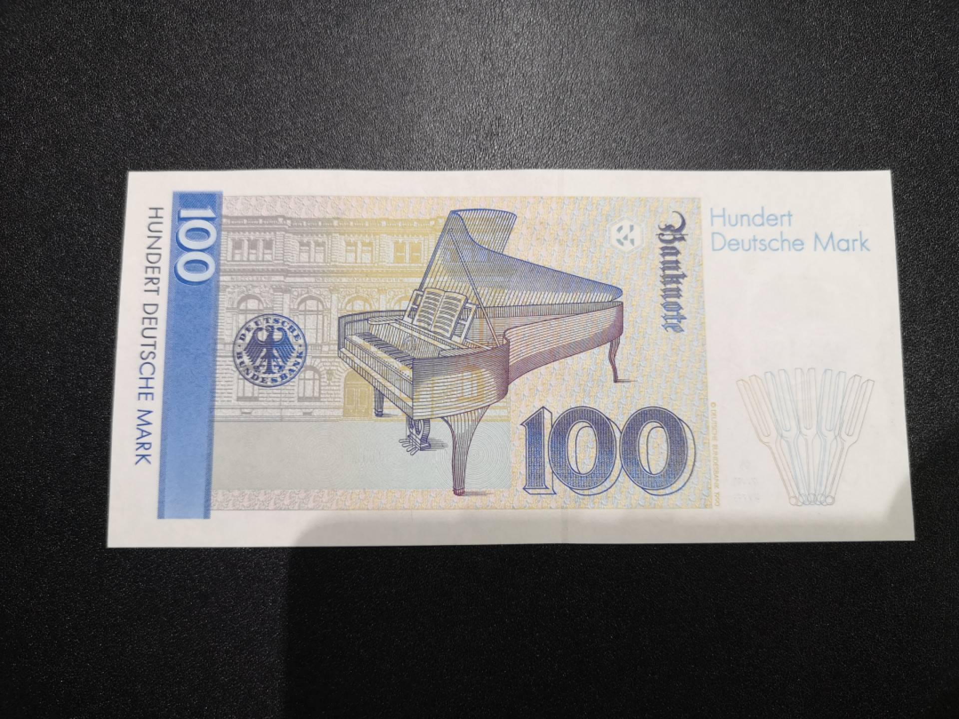 《外钞收藏家》第一百三十六期（本期100件） 1989年德国末版100马克 全新UNC