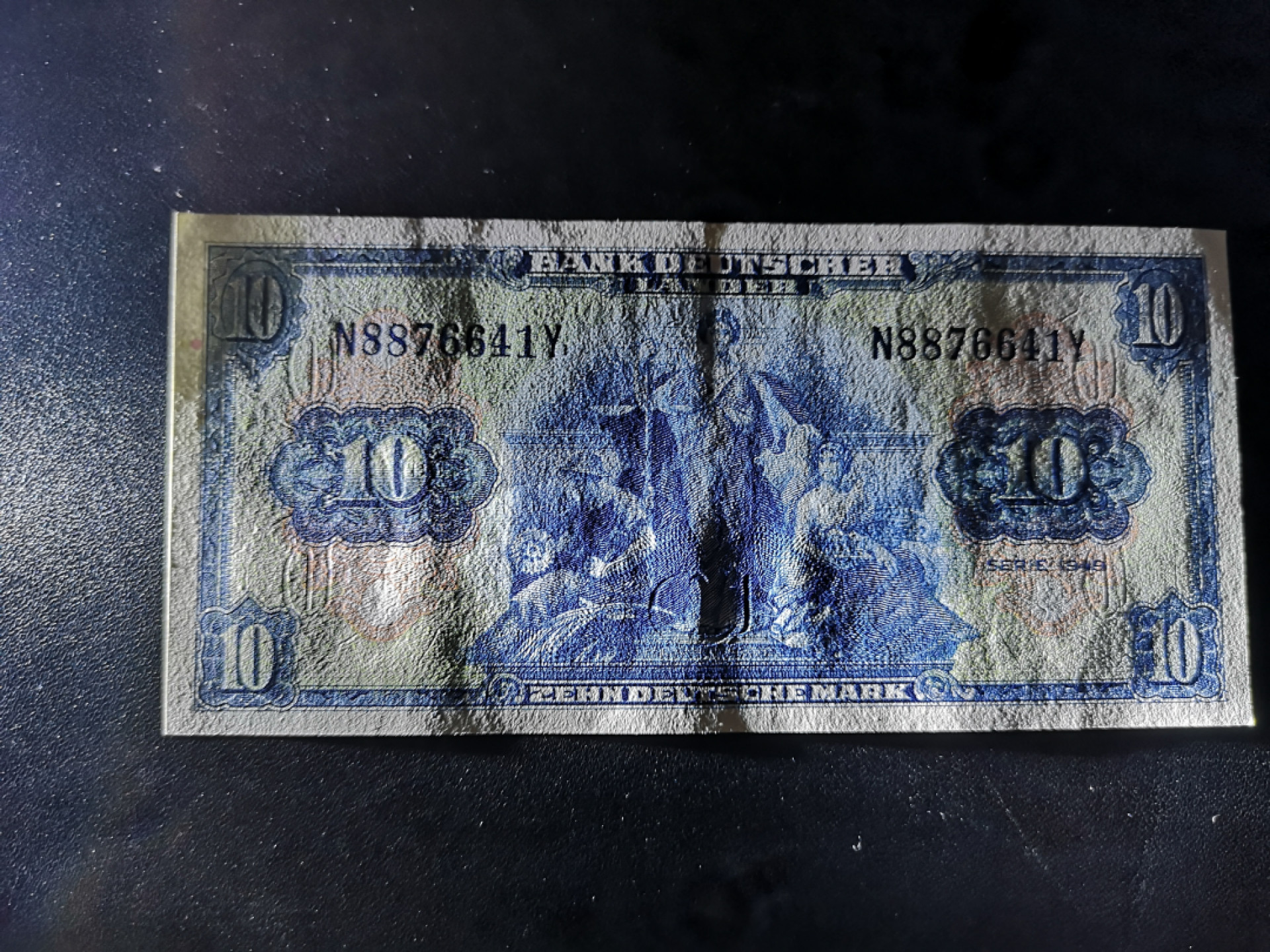 《外钞收藏家》第一百三十六期（本期100件） 1949年德国10马克 全新UNC