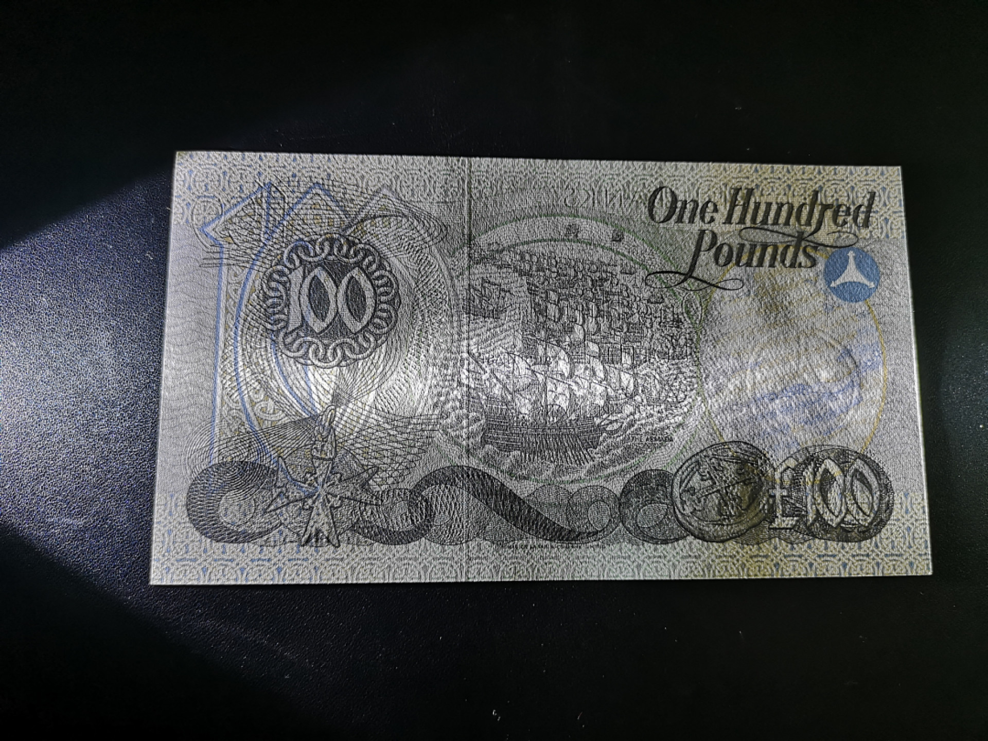 《外钞收藏家》第一百三十六期（本期100件） 1988年爱尔兰联合银行 100镑 全新UNC