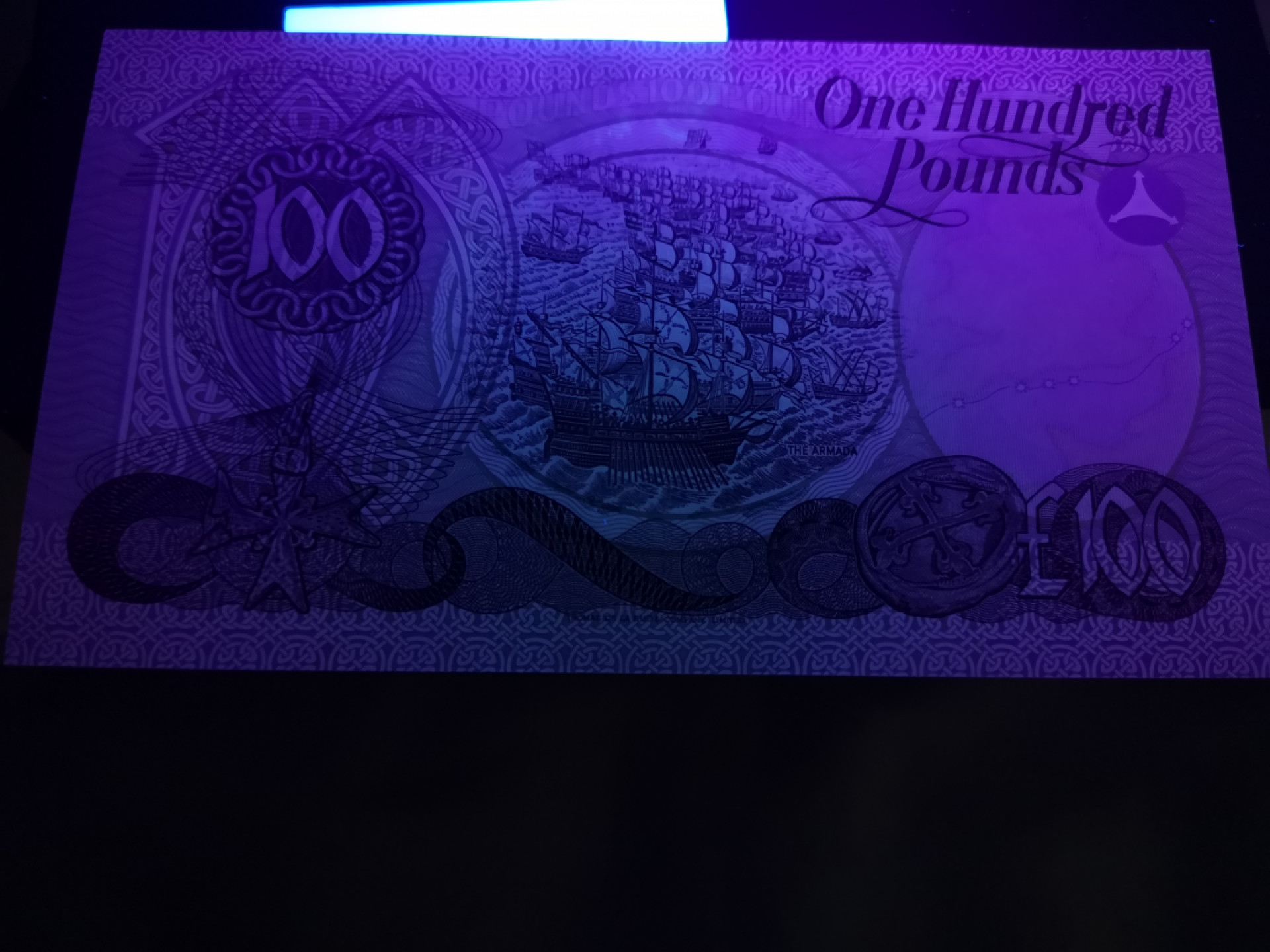 《外钞收藏家》第一百三十六期（本期100件） 1988年爱尔兰联合银行 100镑 全新UNC