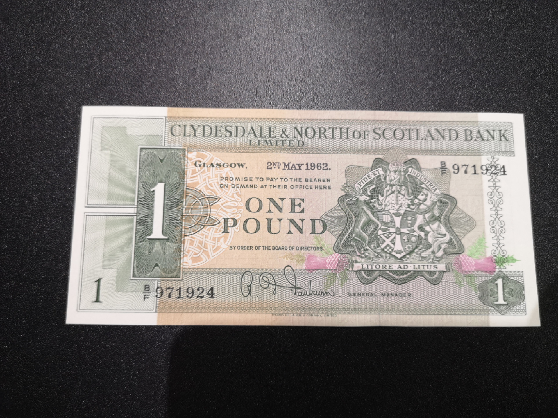 《外钞收藏家》第一百三十六期（本期100件） 1962年苏格兰克莱斯戴尔银行 1镑 全新UNC