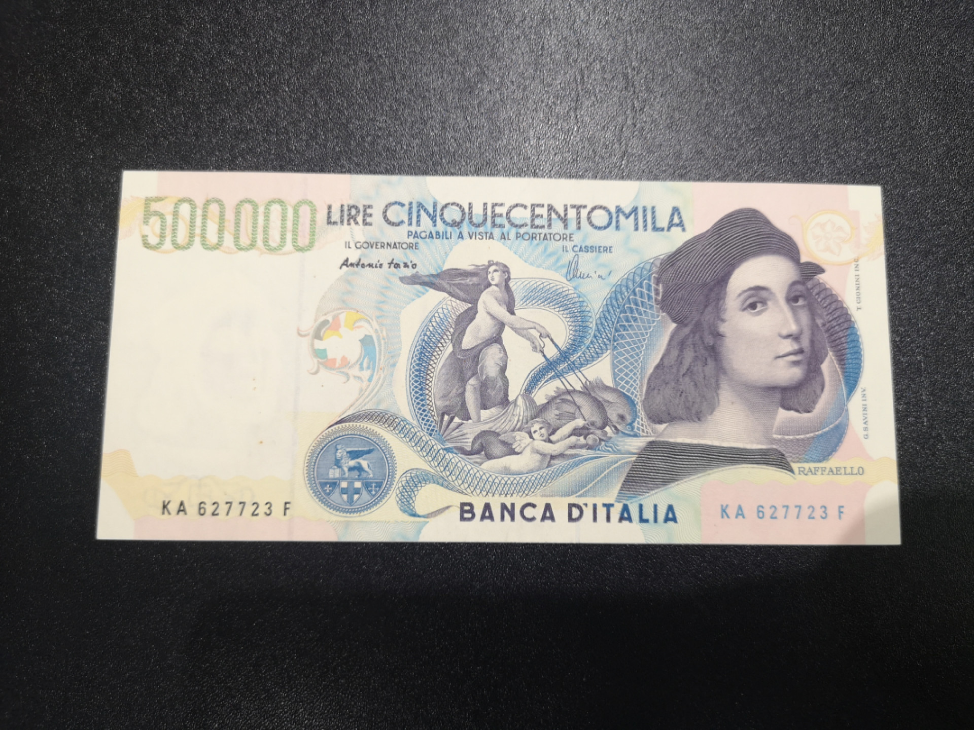《外钞收藏家》第一百三十六期（本期100件） 1997年意大利50万 拉斐尔 全新UNC