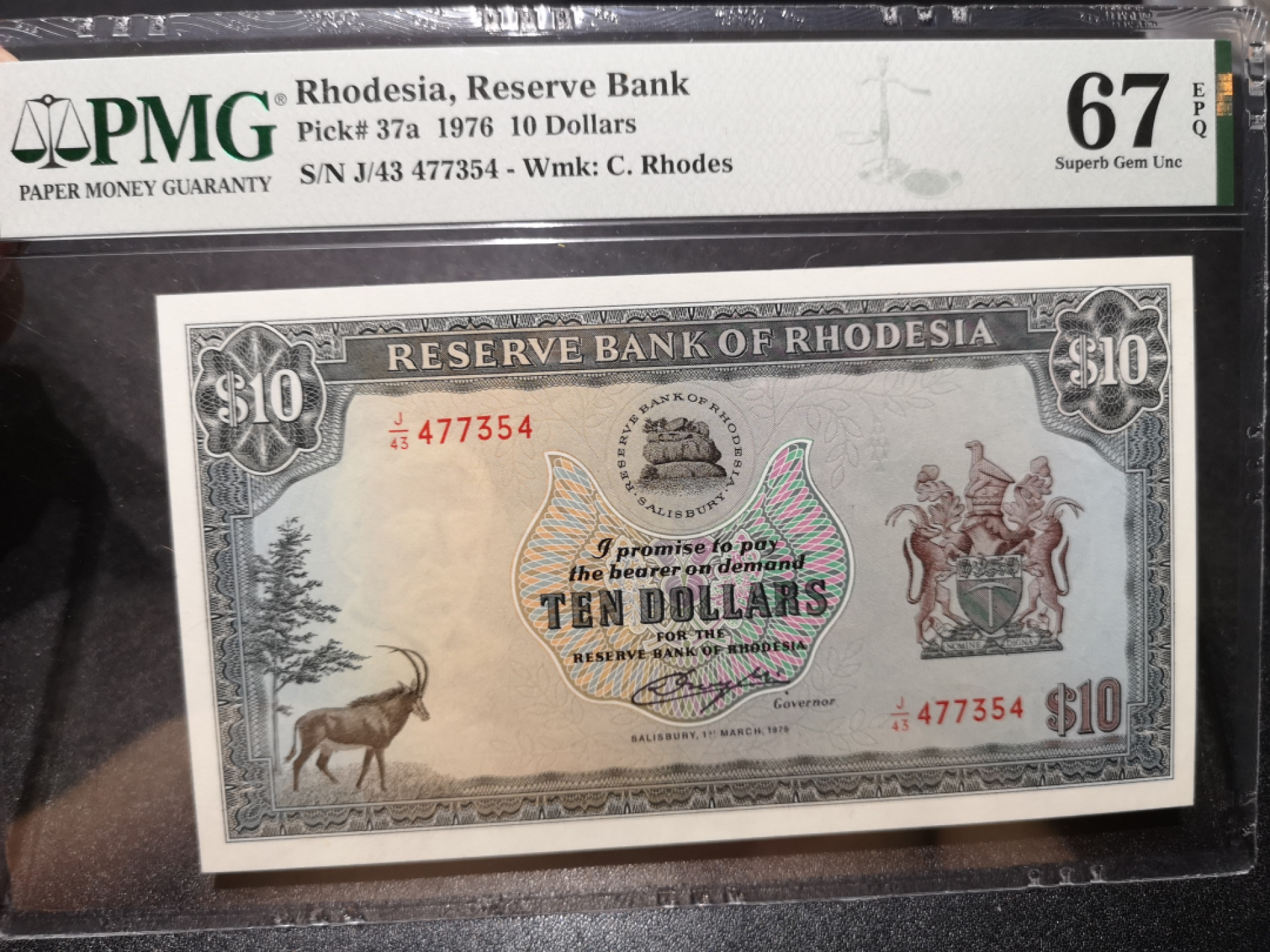 《外钞收藏家》第一百三十六期（本期100件） 1976年罗得西亚10 PMG67