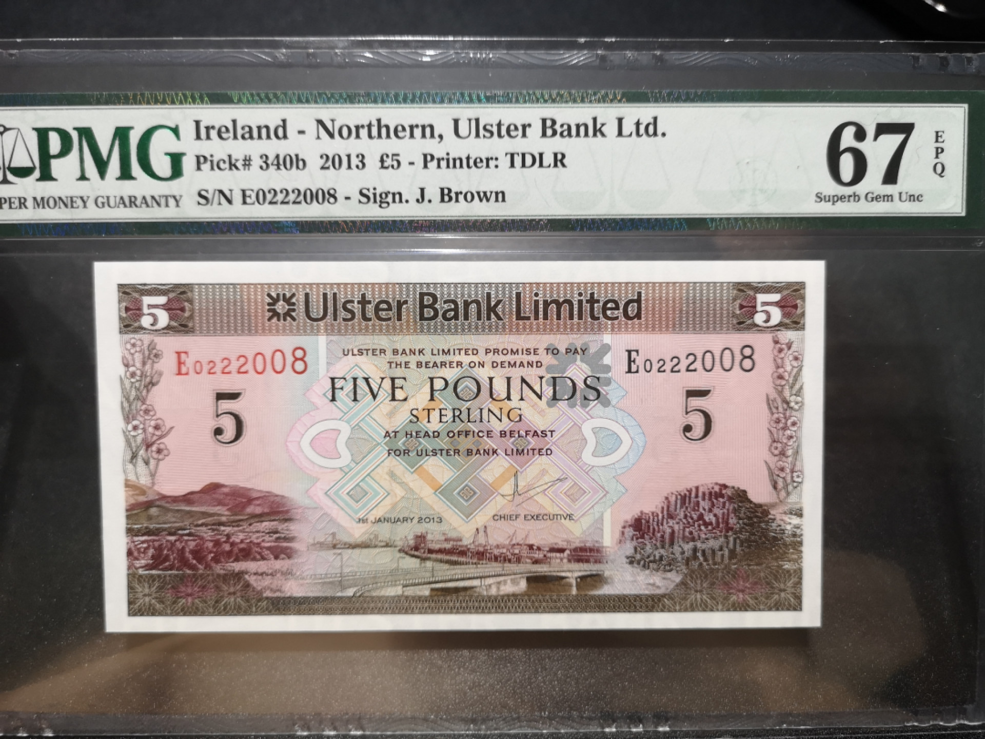 《外钞收藏家》第一百三十六期（本期100件） 2013年北爱尔兰 5镑 PMG67 靓号尾8