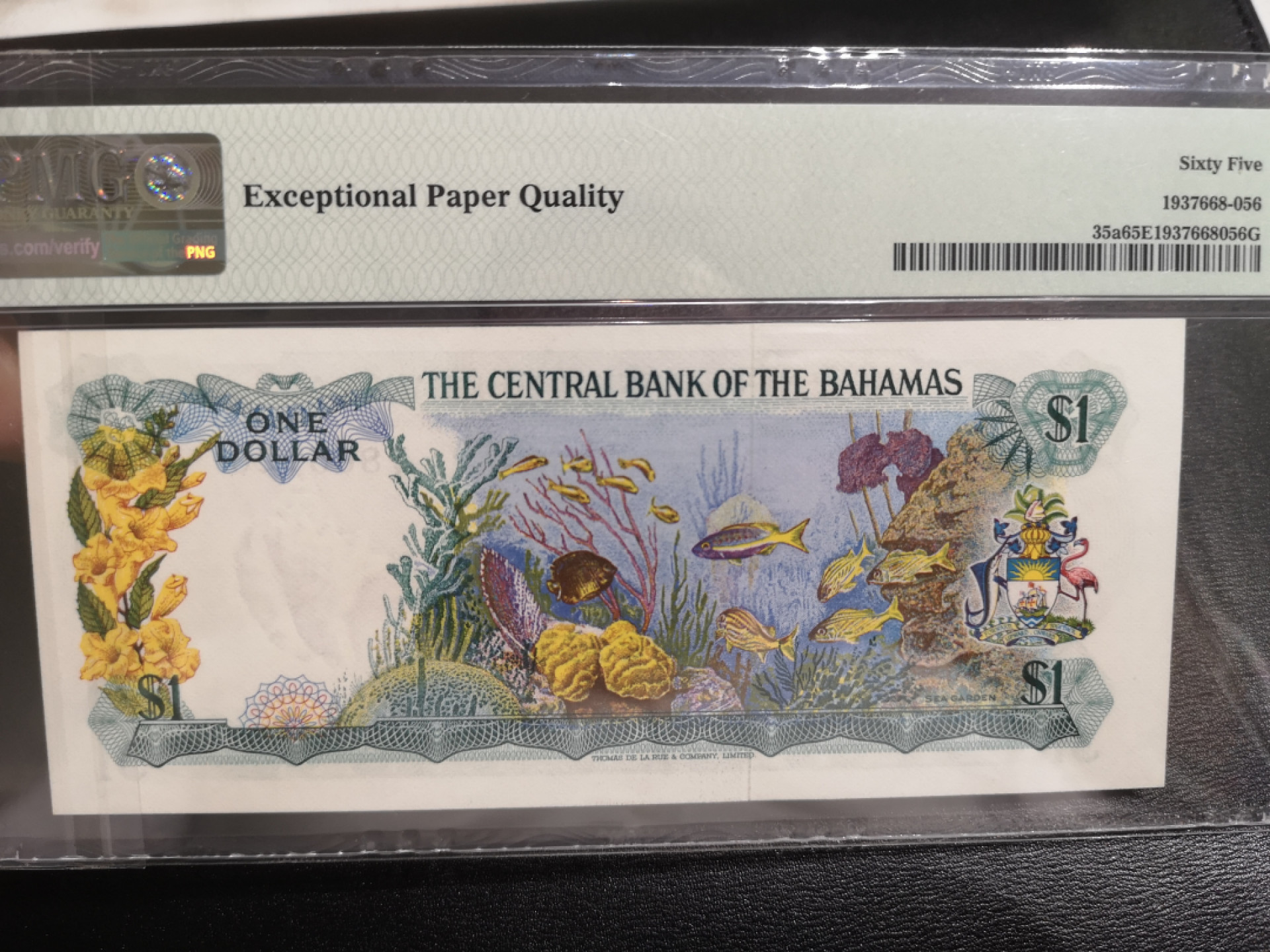 《外钞收藏家》第一百三十七期拍卖（本期68件） 1974年巴哈马1刀 PMG65 彩背女王