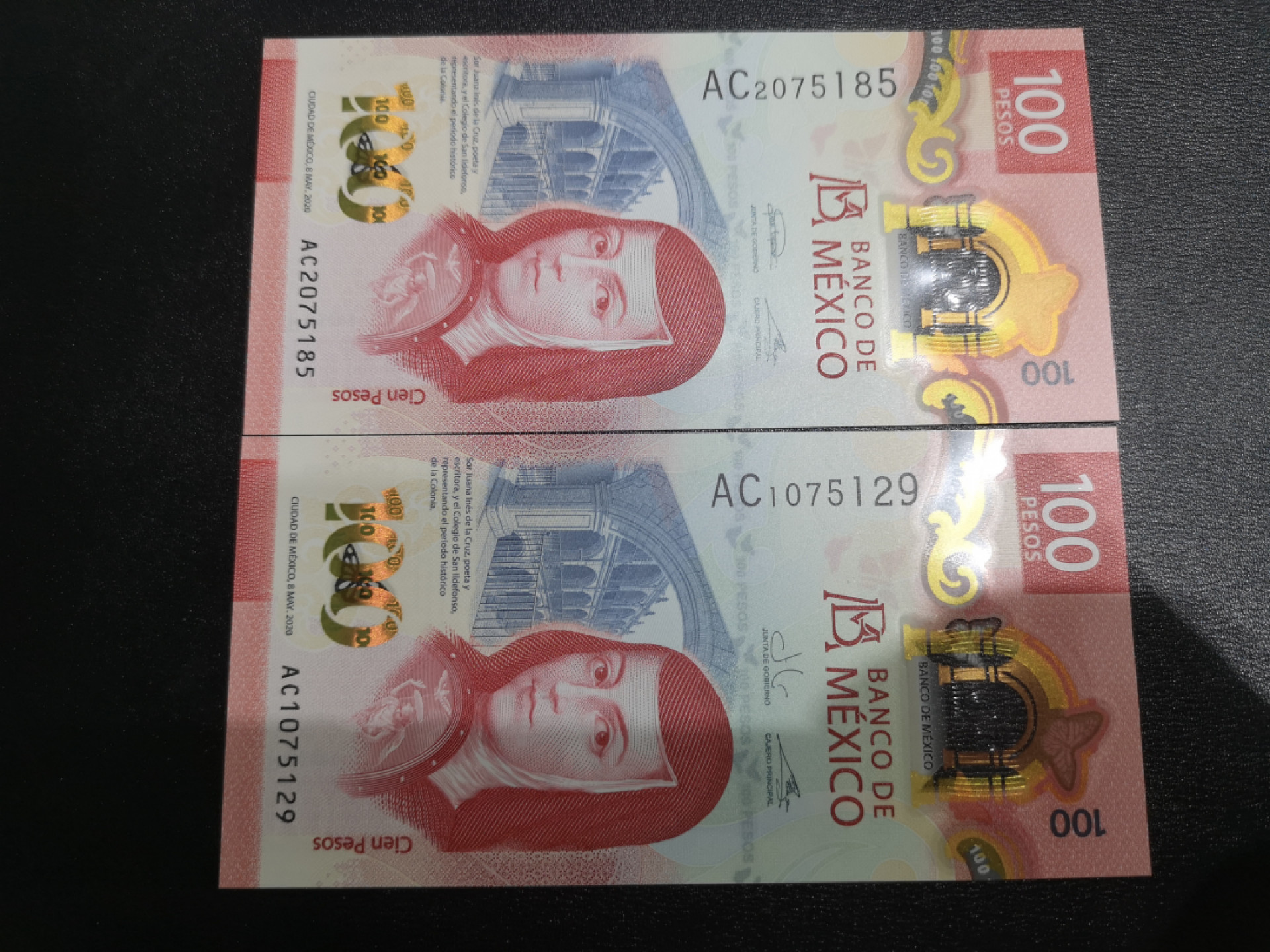 《外钞收藏家》第一百三十七期拍卖（本期68件） 2020年墨西哥100  两张 全新UNC