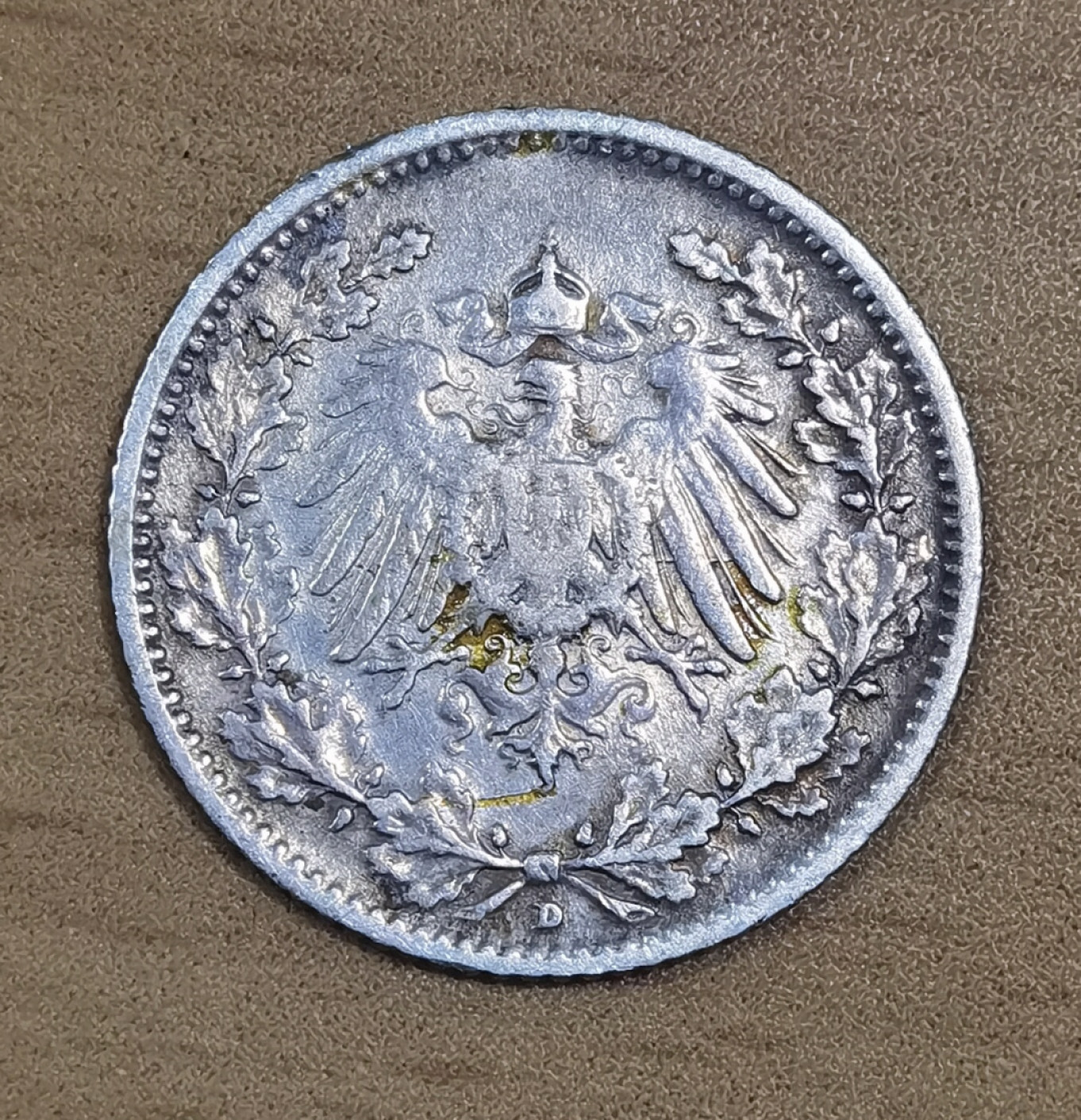 北京马甸外币专卖微拍第六十二期，金银币专场，陆续上新欢迎关注  1906年德国D版1/2马克银币，重：2.77克，90银，品相如图 