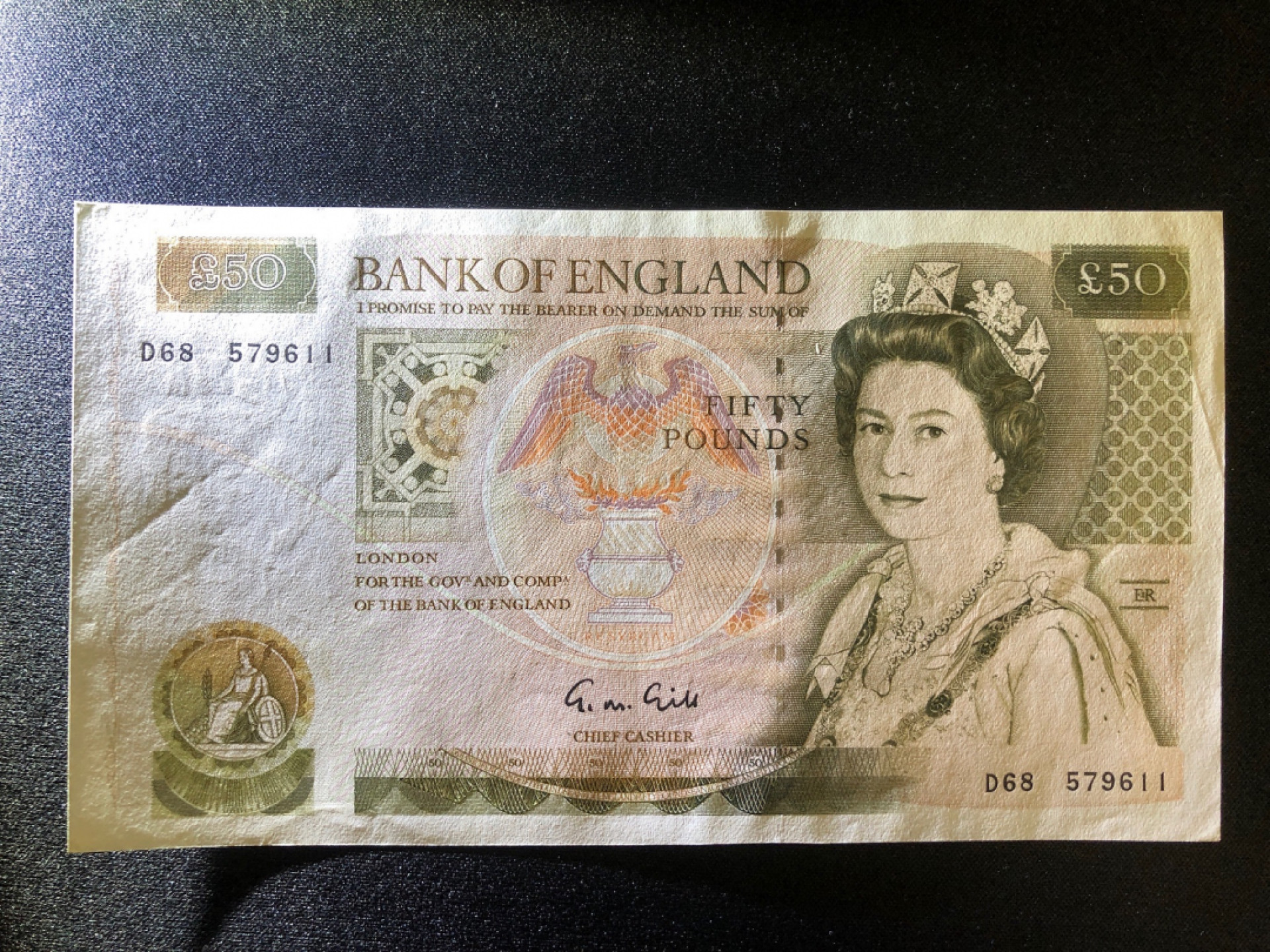 《张总收藏》39期—欧洲精品 英国50镑 AU-UNC D序列 有3道小痕（不是折）边缘有一点荧光