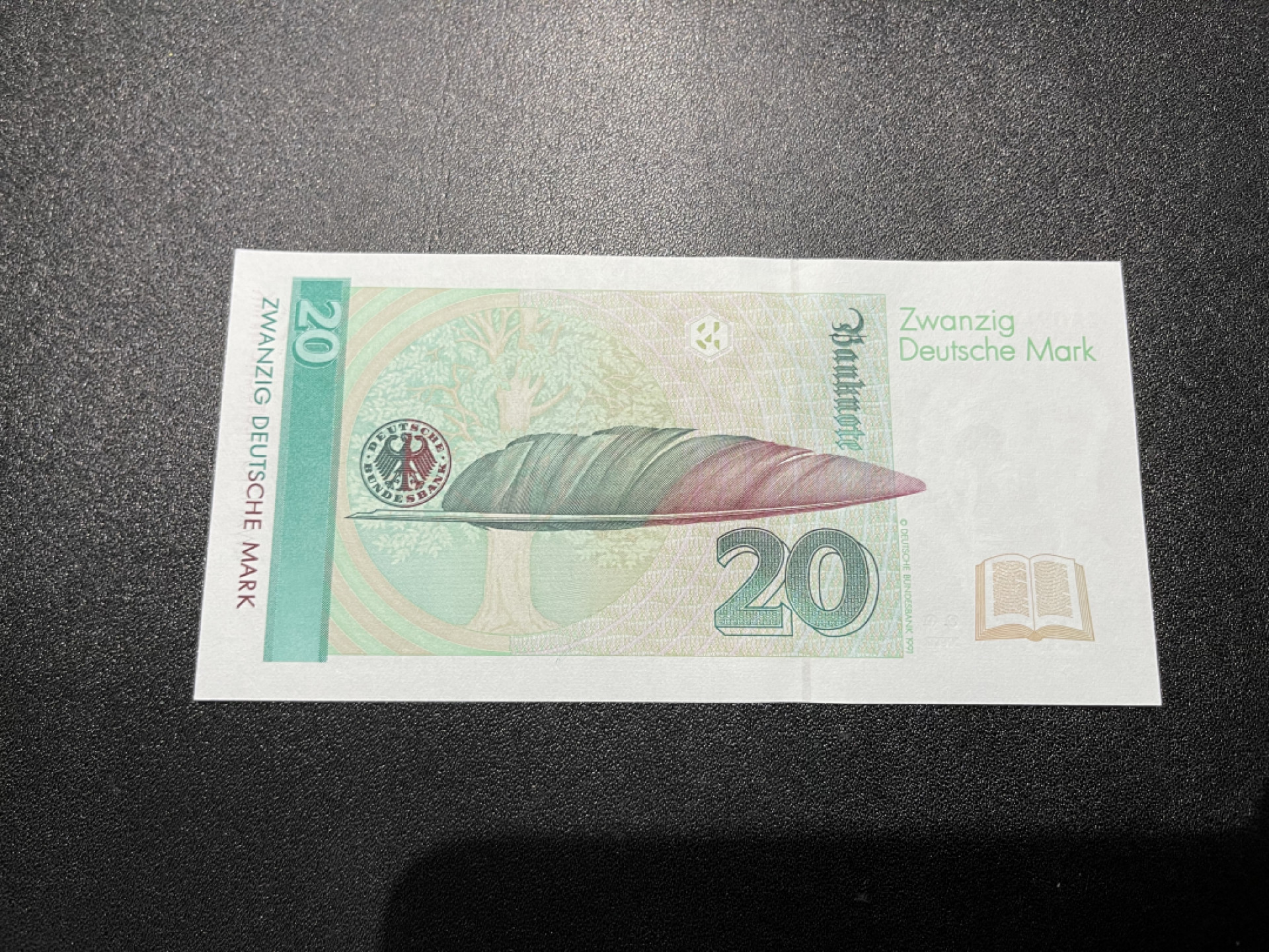 《外钞收藏家》第一百三十八期拍卖（本期91件） 1993年德国末版20马克 补号 全新UNC