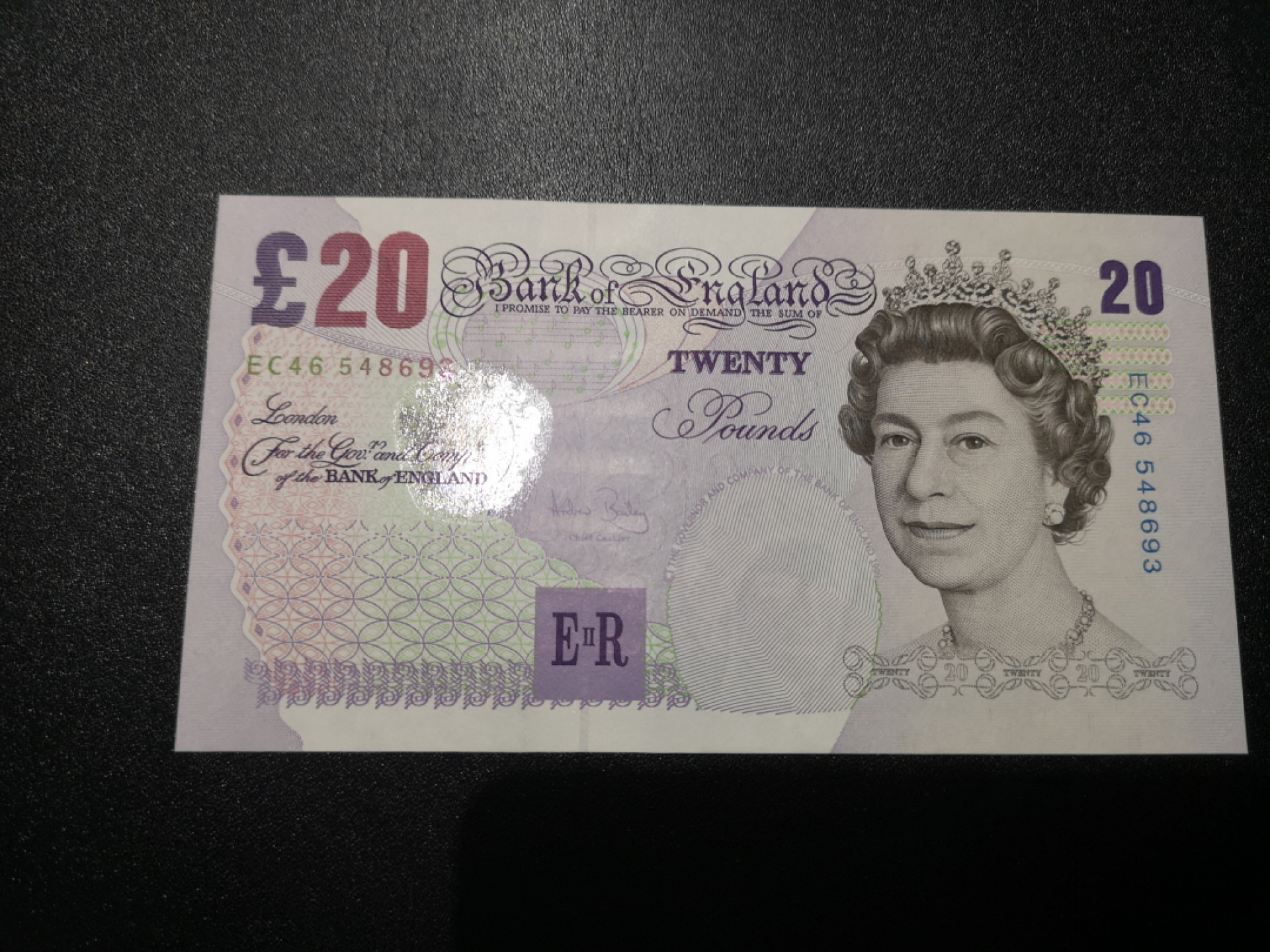 《外钞收藏家》第一百三十八期拍卖（本期91件） 英国E序列20镑 全新UNC