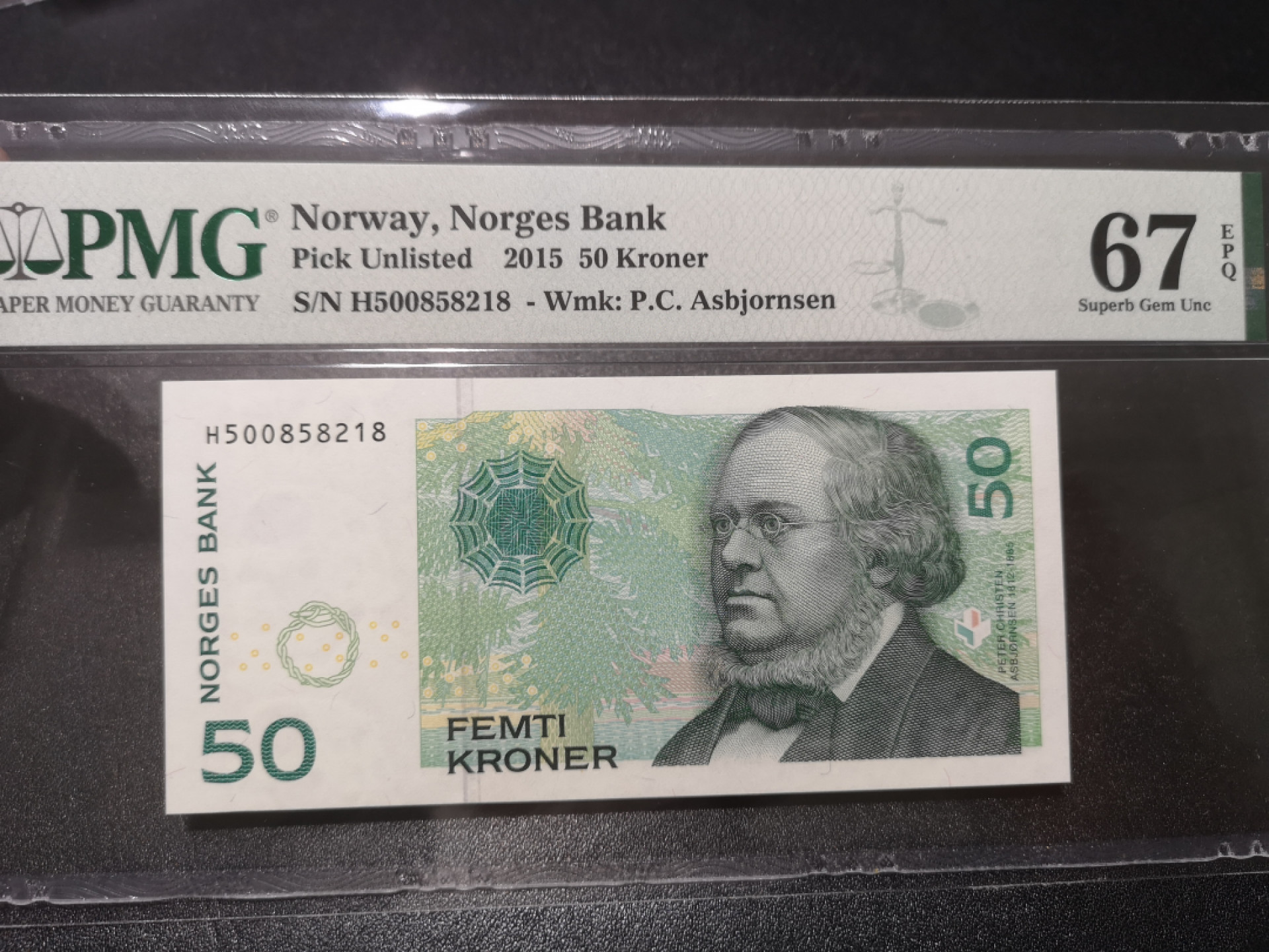 《外钞收藏家》第一百三十八期拍卖（本期91件） 2015年挪威50克朗 PMG67 无47 尾8
