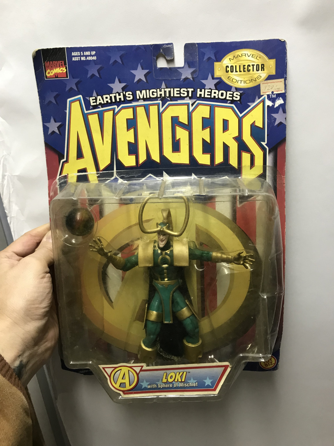 零元拍：20年多前的老物件，1997年TOYBIZ出品复仇者联盟《洛基》挂卡，全新未拆