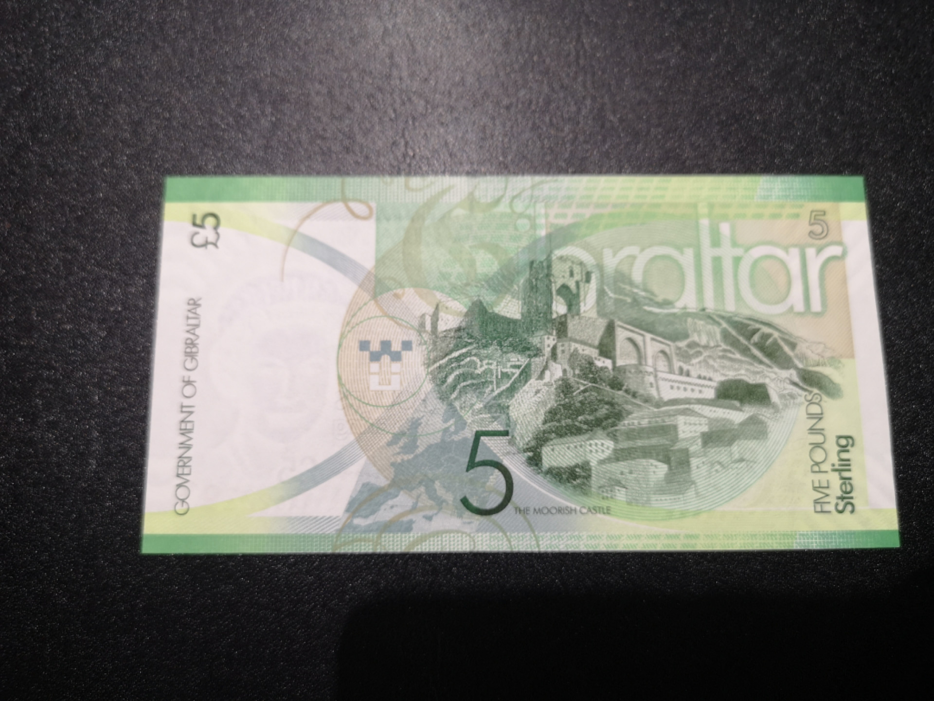 《外钞收藏家》第一百三十八期拍卖（本期91件） 2011年直布罗陀5镑 A冠 无47 靓号 全新UNC