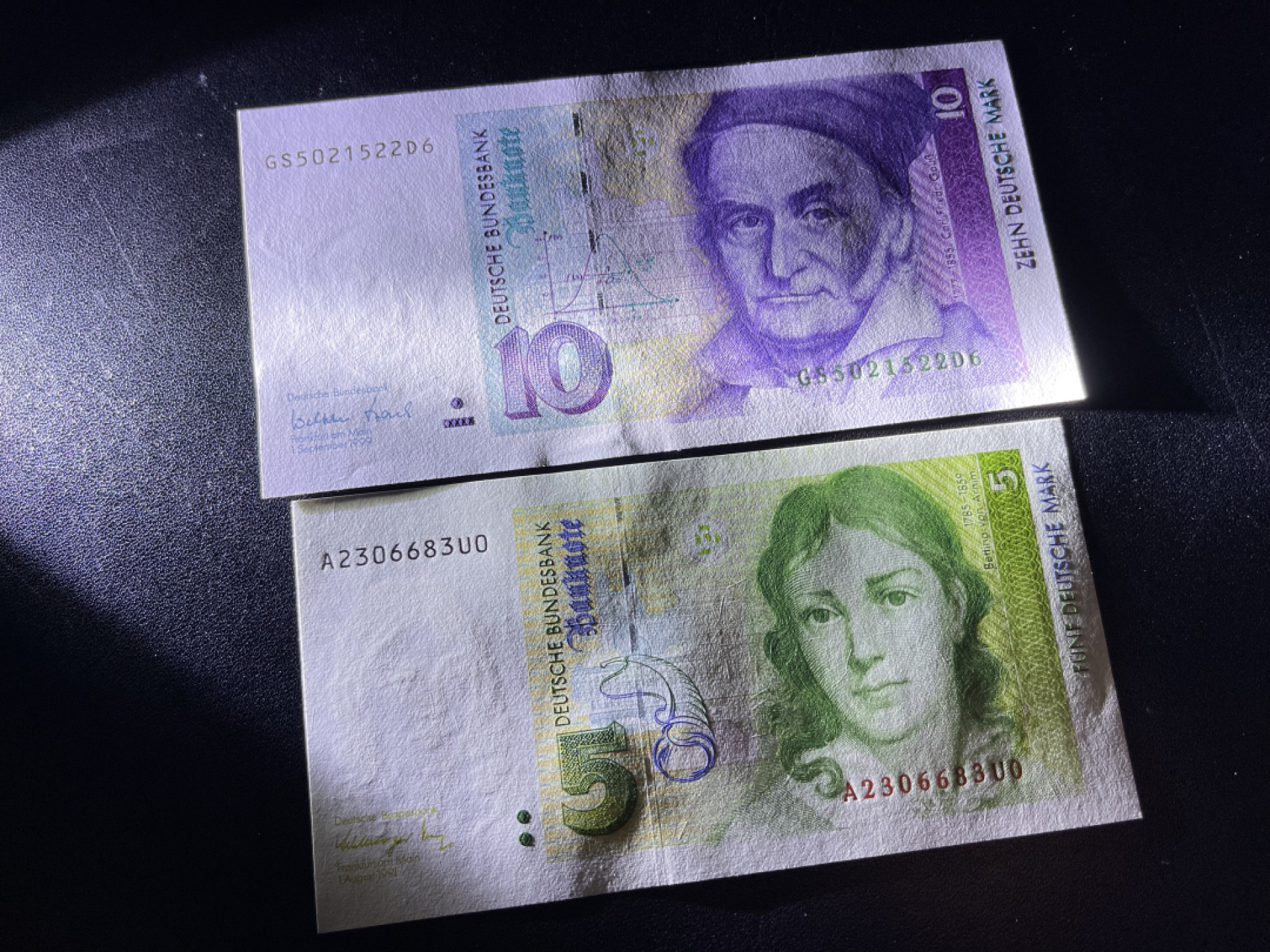 《外钞收藏家》第一百三十八期拍卖（本期91件） 德国末版10、5两张马克 一起 全新UNC