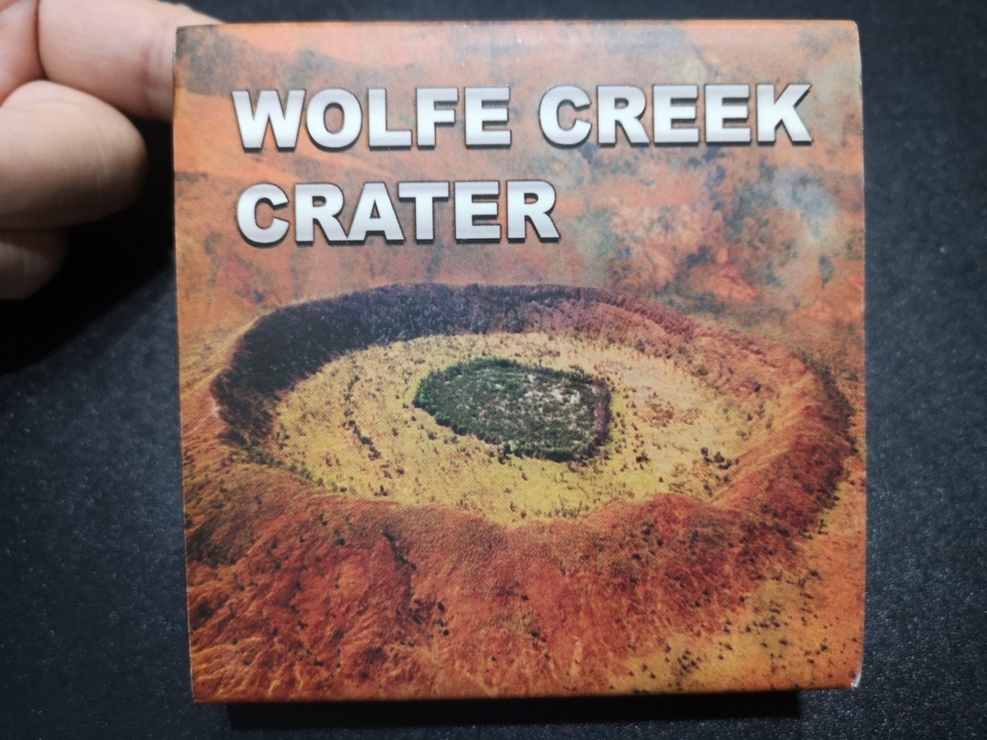 《外钞收藏家》第一百三十八期拍卖（本期91件） 2015年纽埃陨石坑系列狼溪陨石坑 高浮雕纪念银币  淘宝价格参考