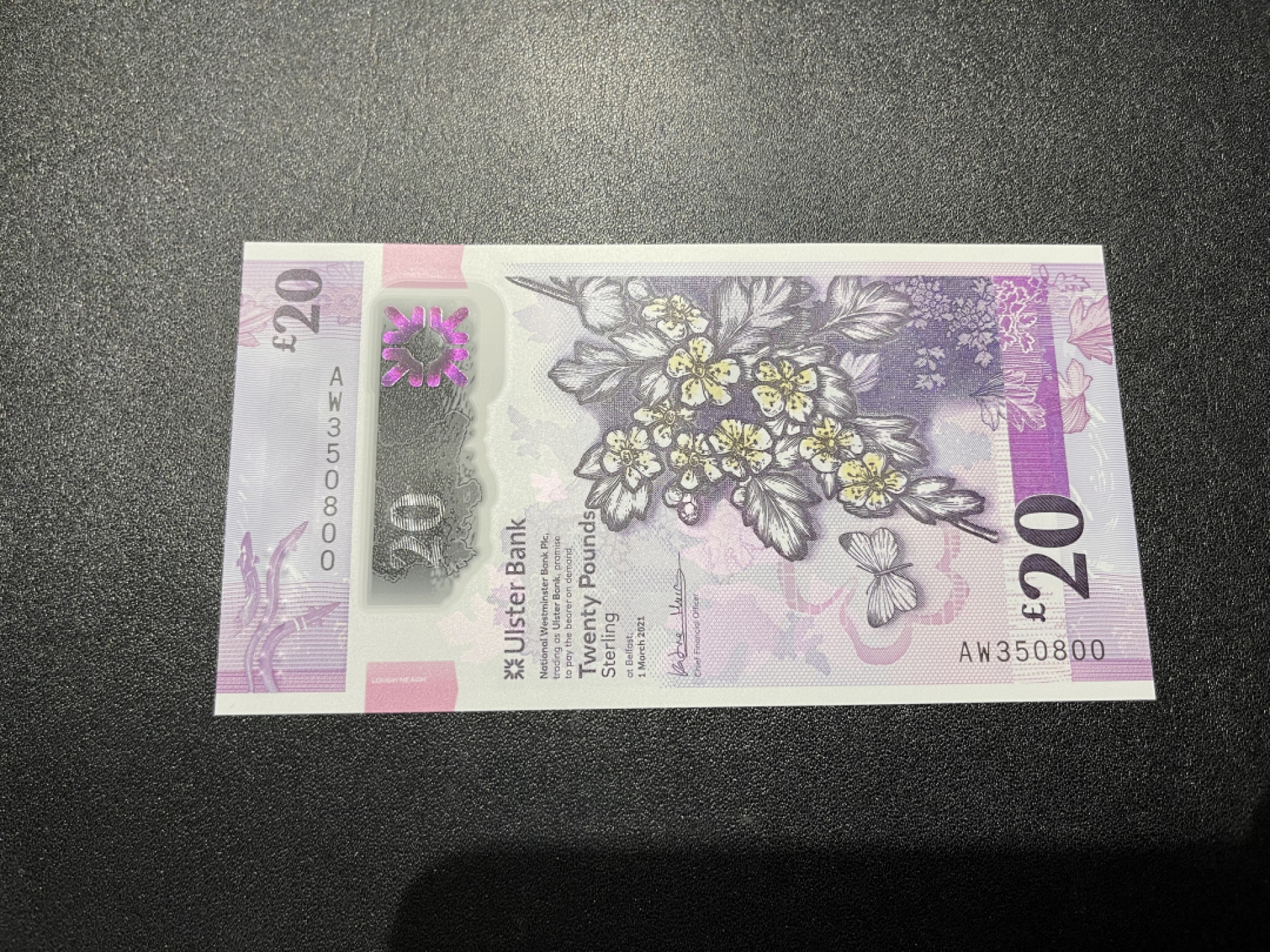 《外钞收藏家》第一百三十八期拍卖（本期91件） 北爱尔兰阿尔斯特银行 20镑 全新UNC 靓号尾00