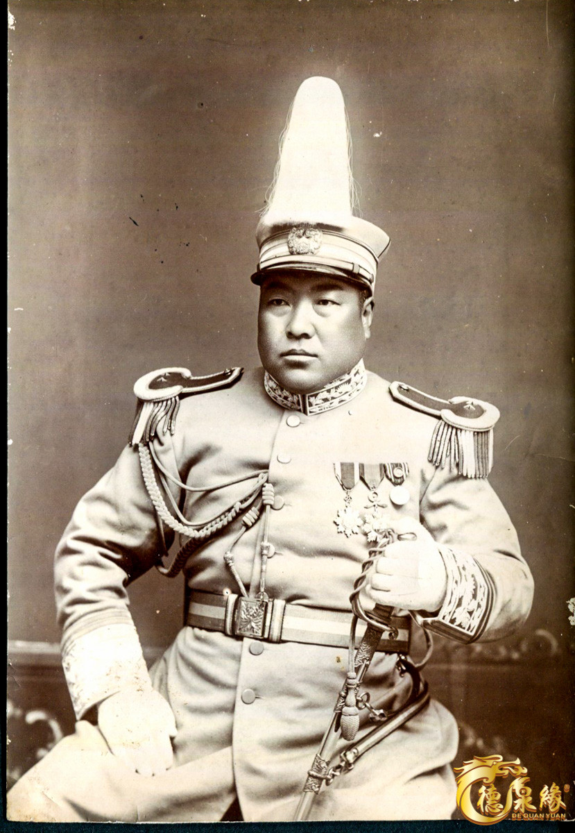 海南德泉缘2021秋季钱币拍卖会 冯玉祥戎装黑白照片一张  原版   