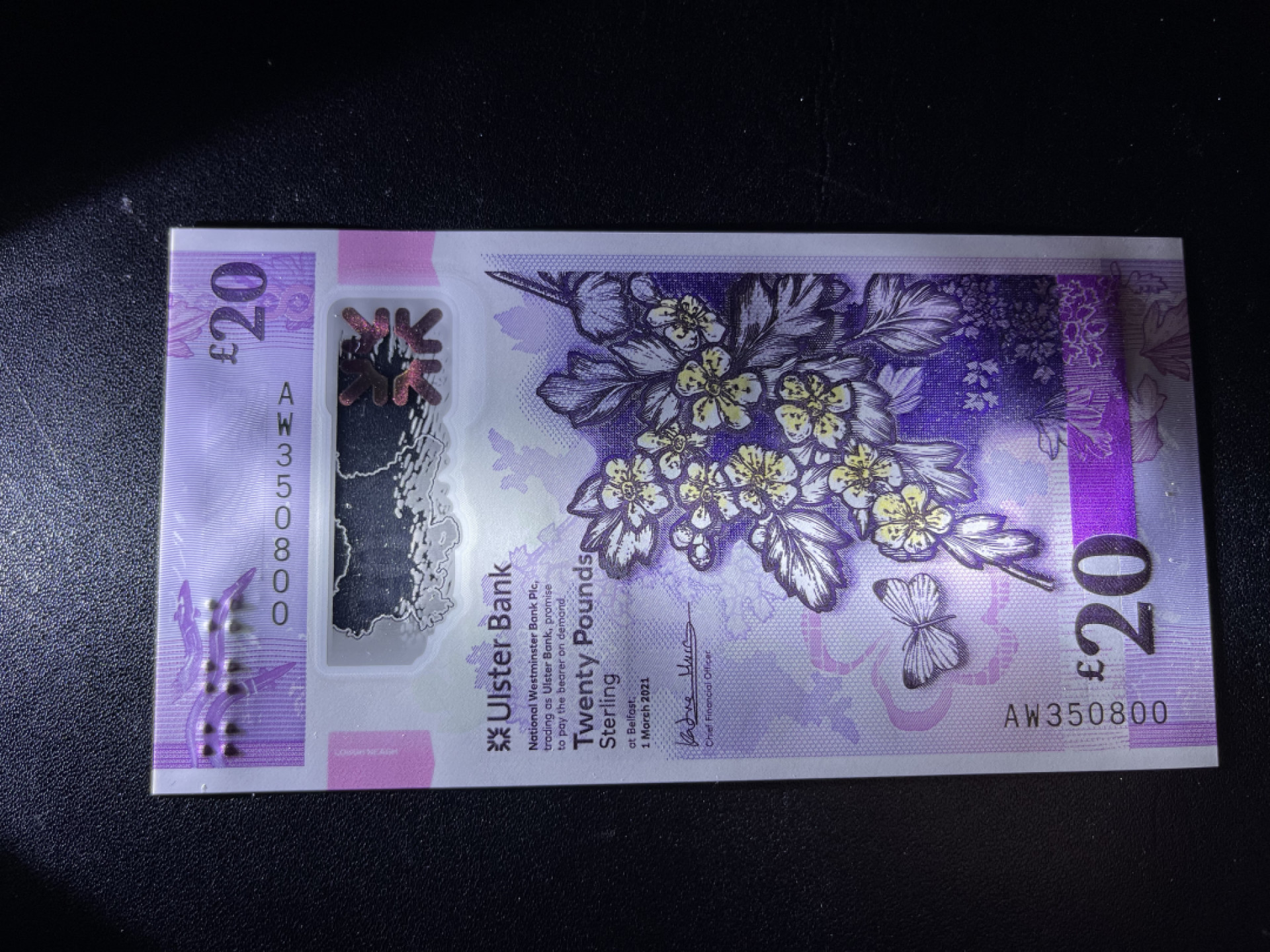 《外钞收藏家》第一百三十八期拍卖（本期91件） 北爱尔兰阿尔斯特银行 20镑 全新UNC 靓号尾00