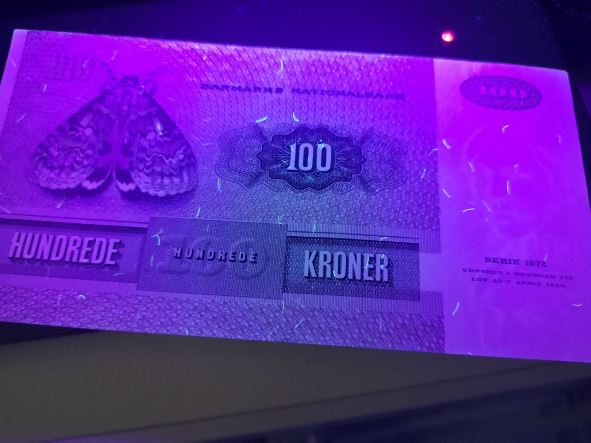 《外钞收藏家》第一百三十八期拍卖（本期91件） 丹麦动物版 100克朗 AU品相