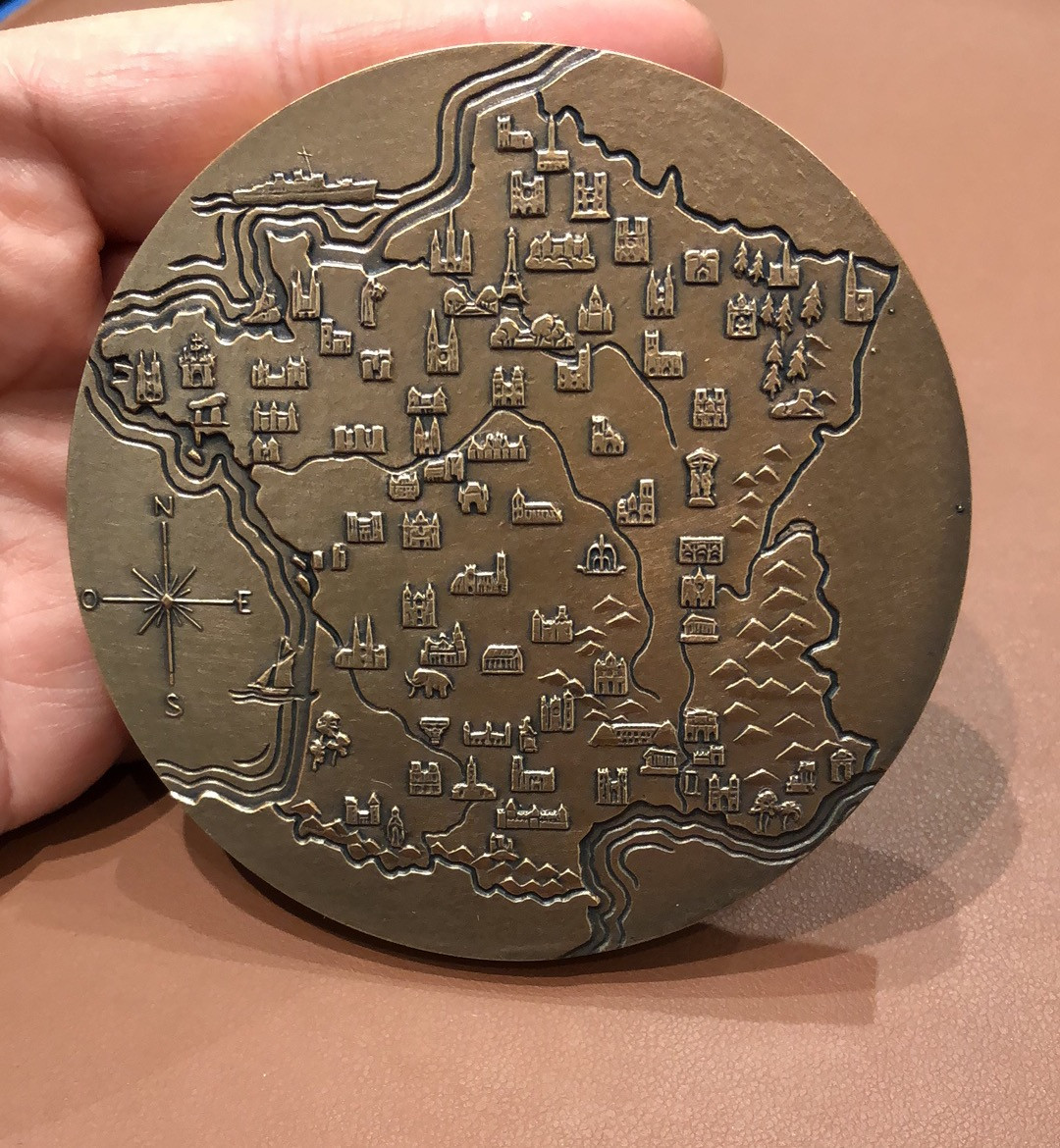 手机直播艺术麦朵尔第二十六场拍卖 游遍巴黎