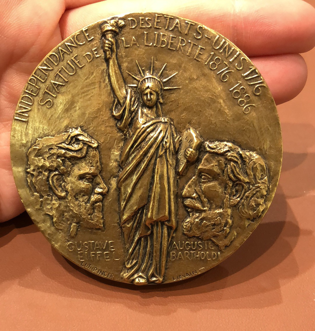 手机直播艺术麦朵尔第二十六场拍卖 自由女神像