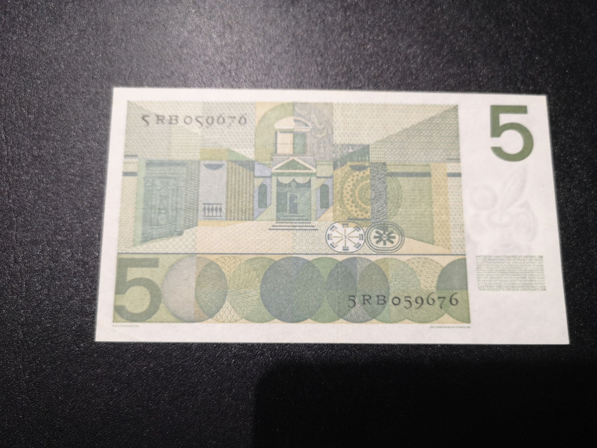 《外钞收藏家》第一百三十八期拍卖（本期91件） 1966年荷兰5盾两张一起 一张AU、一张VF品相