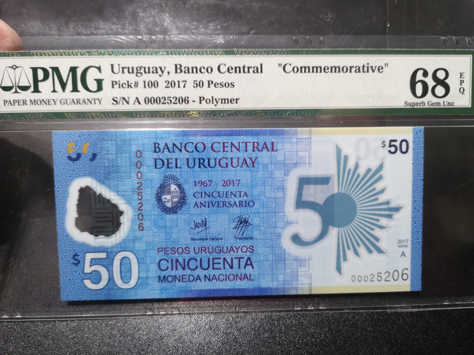 《外钞收藏家》第一百三十九期拍卖（本期84件） 2017年乌拉圭50比索 PMG68 A冠靓号