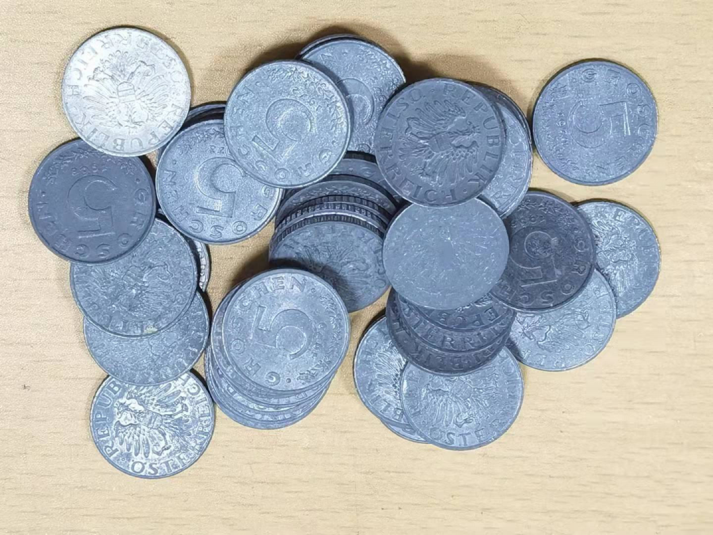 北京马甸外币专卖微拍第六十三期，非贵金属外国流通币，纪念币专场，陆续上新欢迎关注 奥地利5格罗申铅锌币50枚