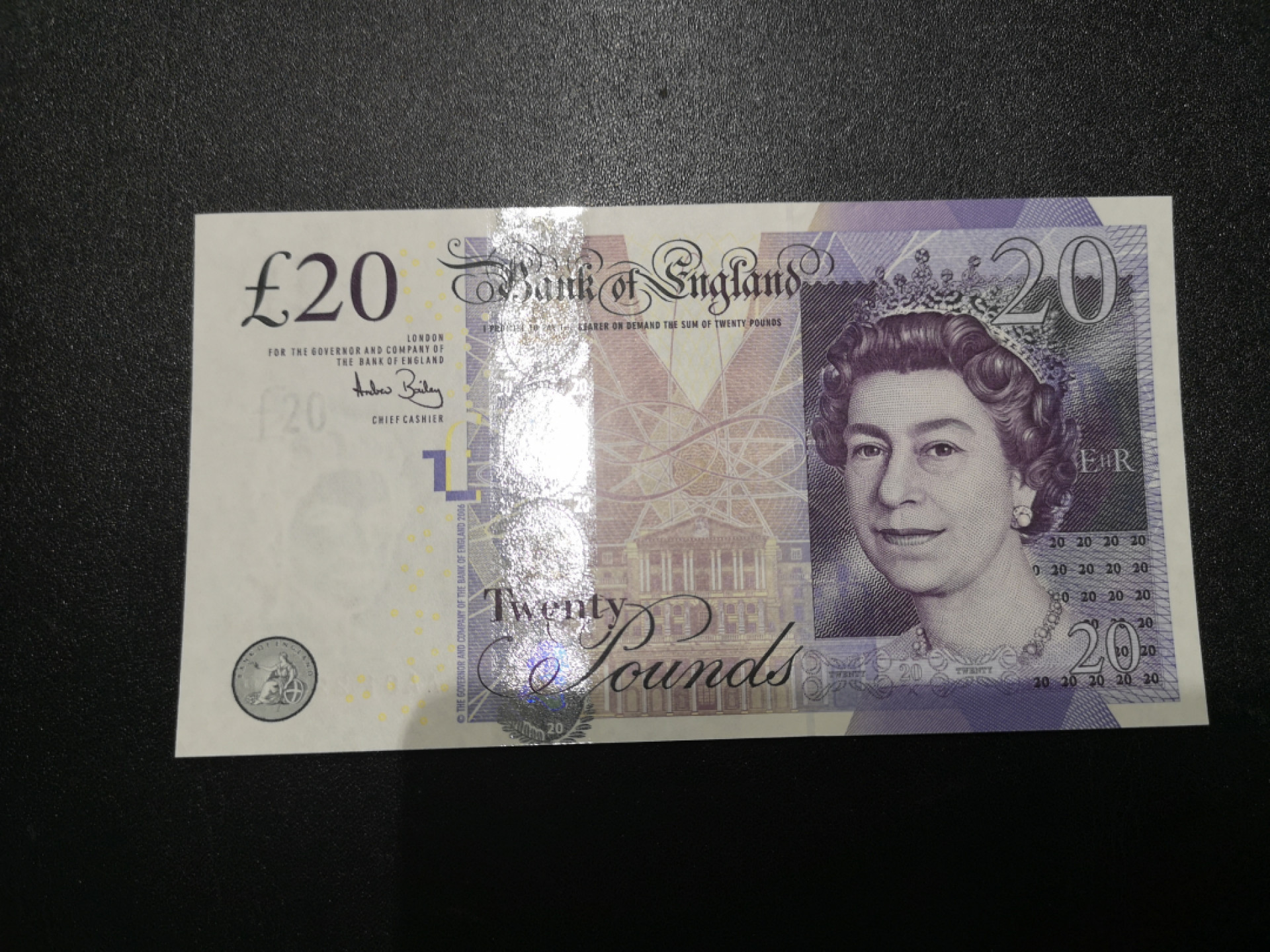 《外钞收藏家》第一百四十一期拍卖（本期81件） 英国F序列20镑 AA01首发冠 全新UNC 无47