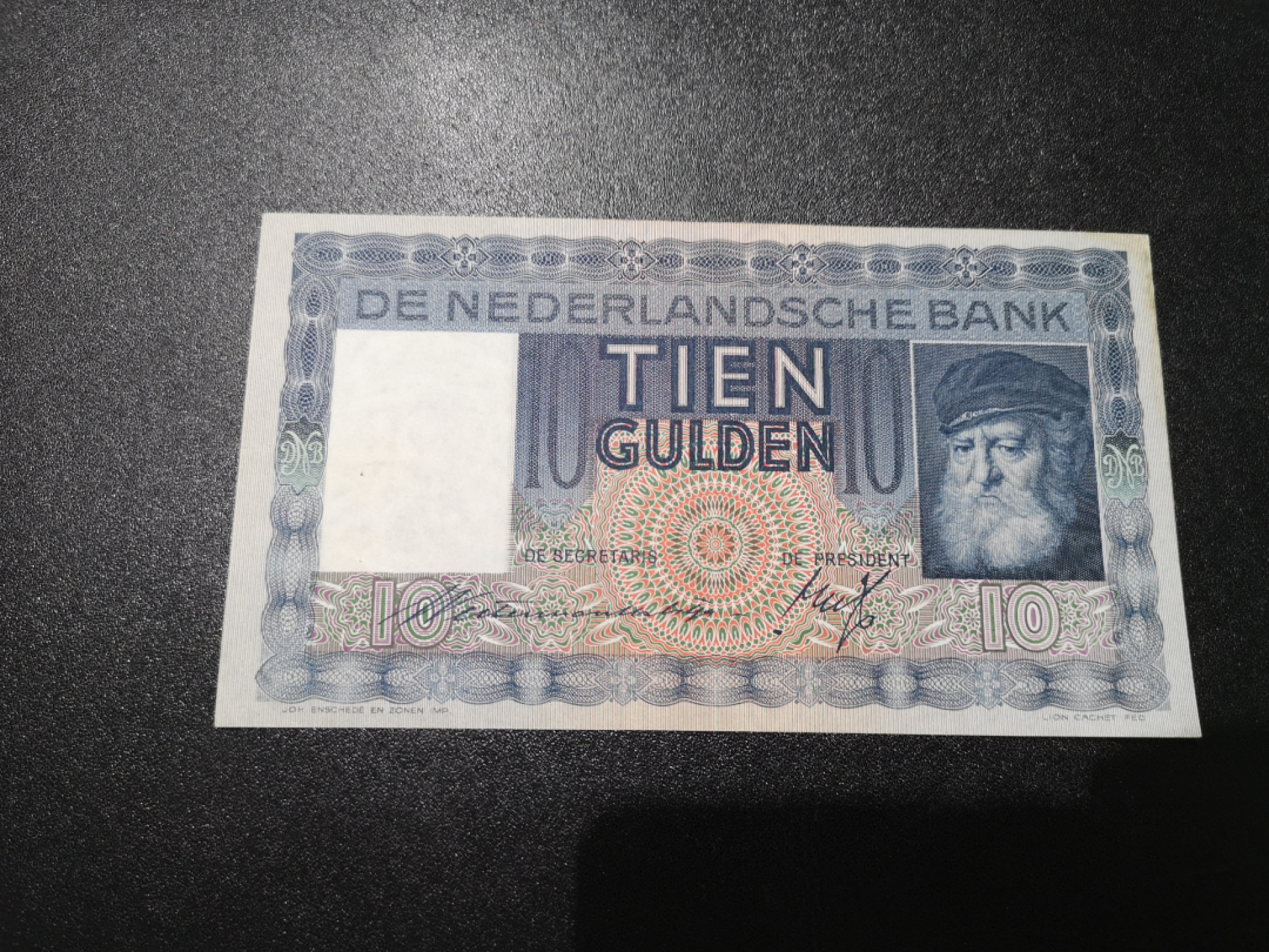 《外钞收藏家》第一百四十一期拍卖（本期81件） 1935年荷兰10盾 AU品相 千位号