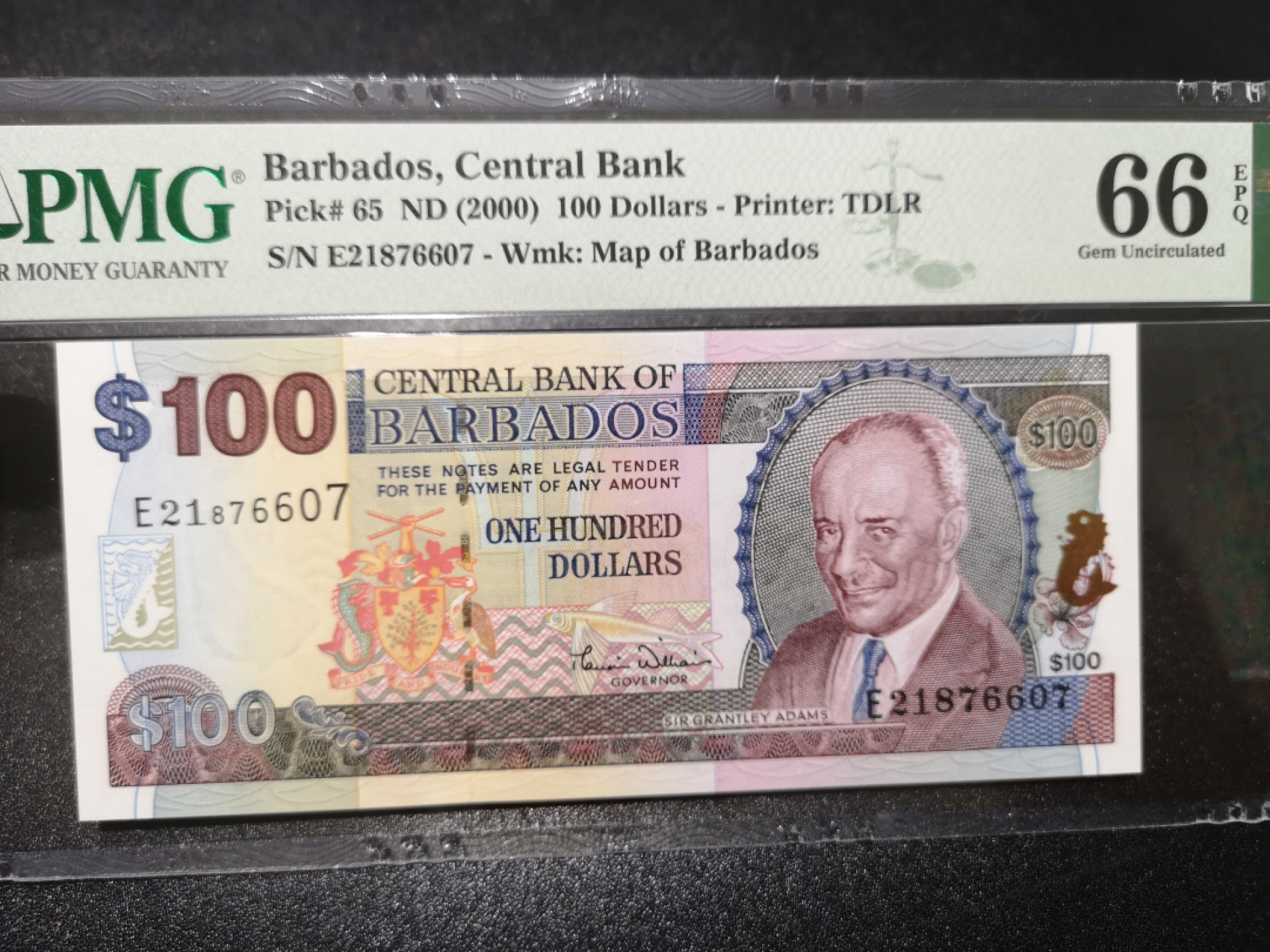 《外钞收藏家》第一百四十一期拍卖（本期81件） 2000年巴巴多斯100 PMG66