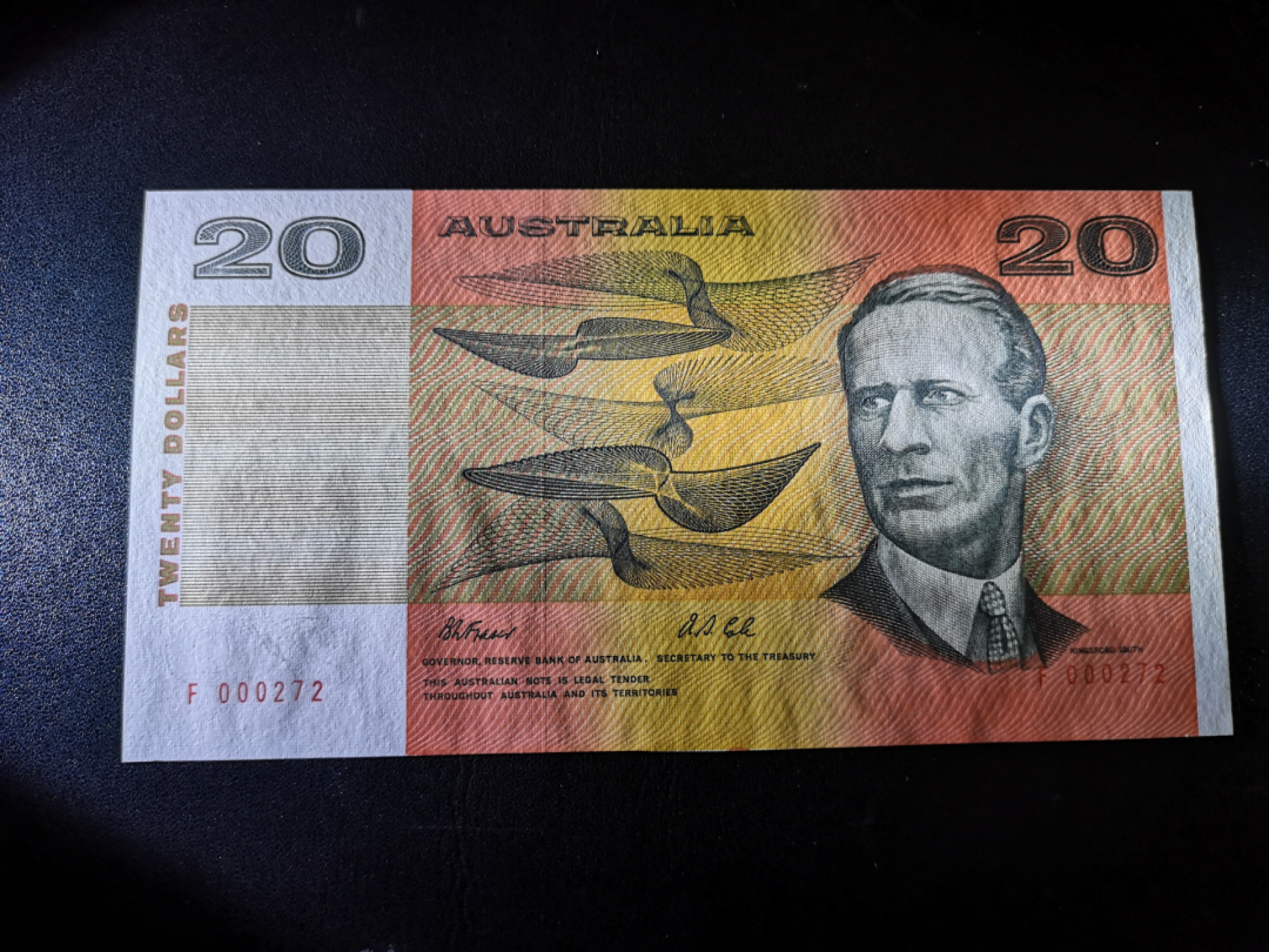 《外钞收藏家》第一百四十一期拍卖（本期81件） 澳大利亚20元 全新边上轻微潮 百位号272