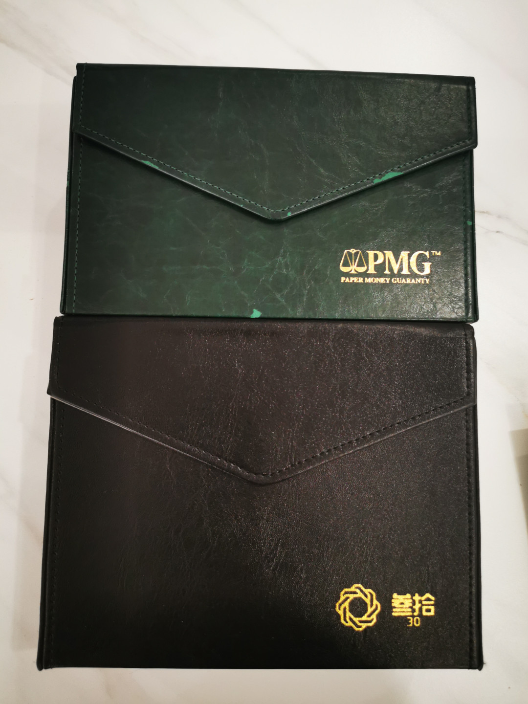 【鲸贝乐淘★叁拍包邮】千字文·第“笺牒简要，顾答审详”号拍卖·自动结拍 【评级币盒子】两个，Pmg旧点，叁拾的9.8新，一起