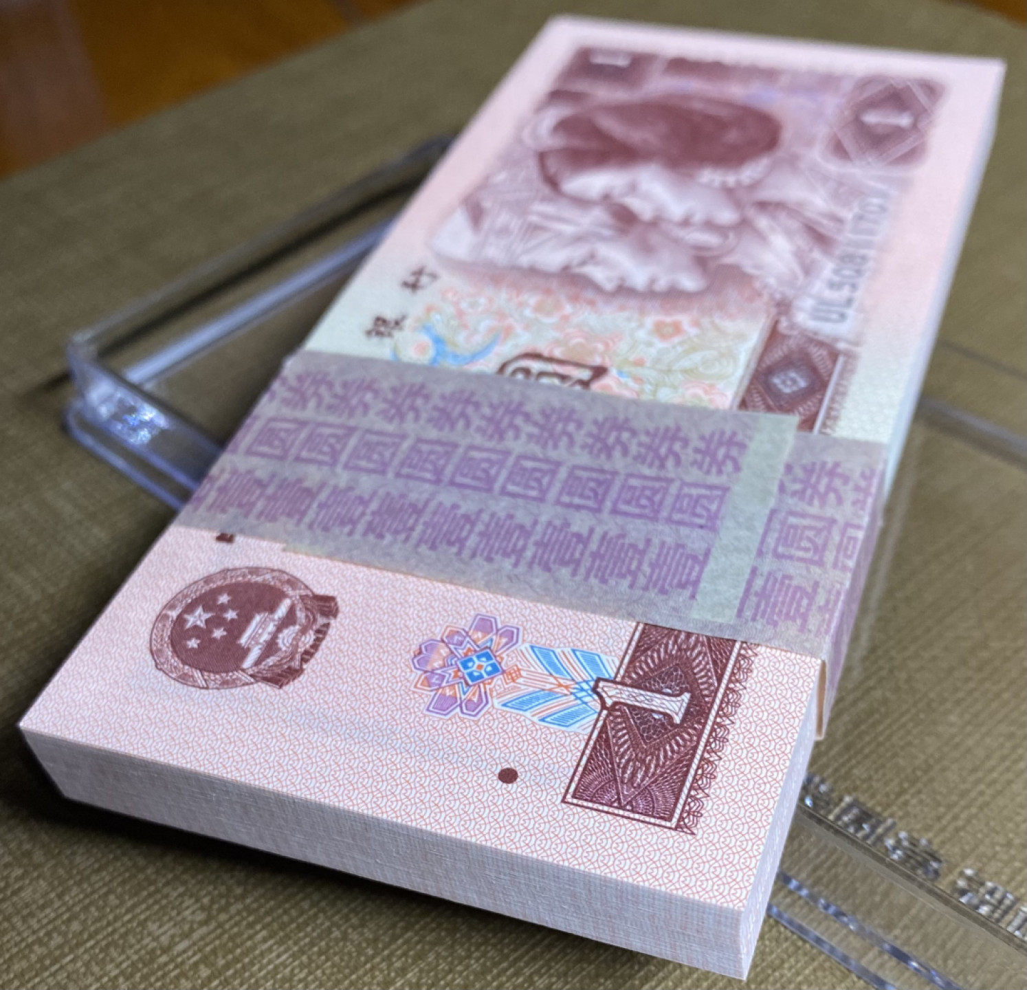 大黄蜂拍卖第25期 961裸币UL50811701百连，绝品无斑